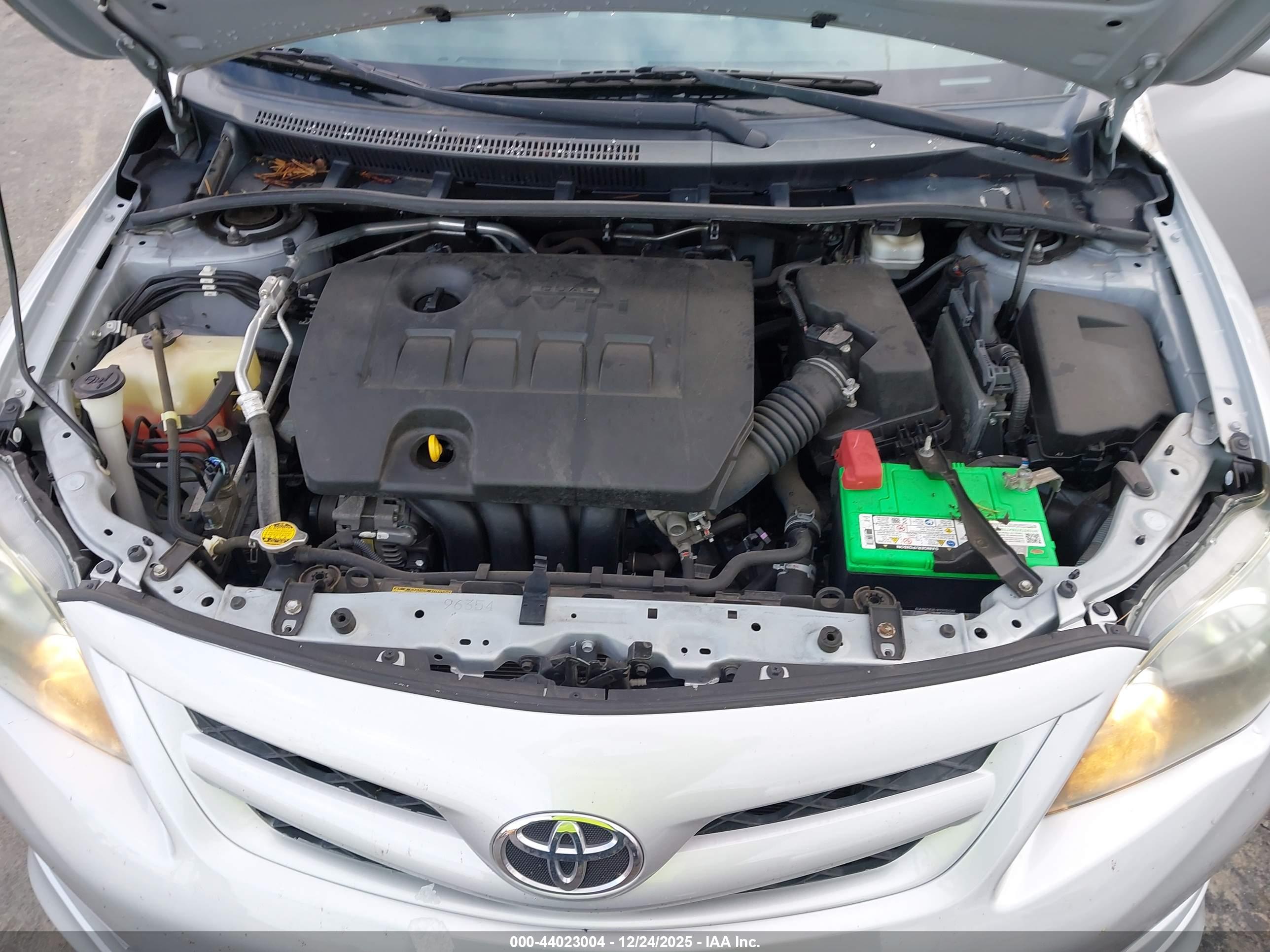 TOYOTA COROLLA image 10