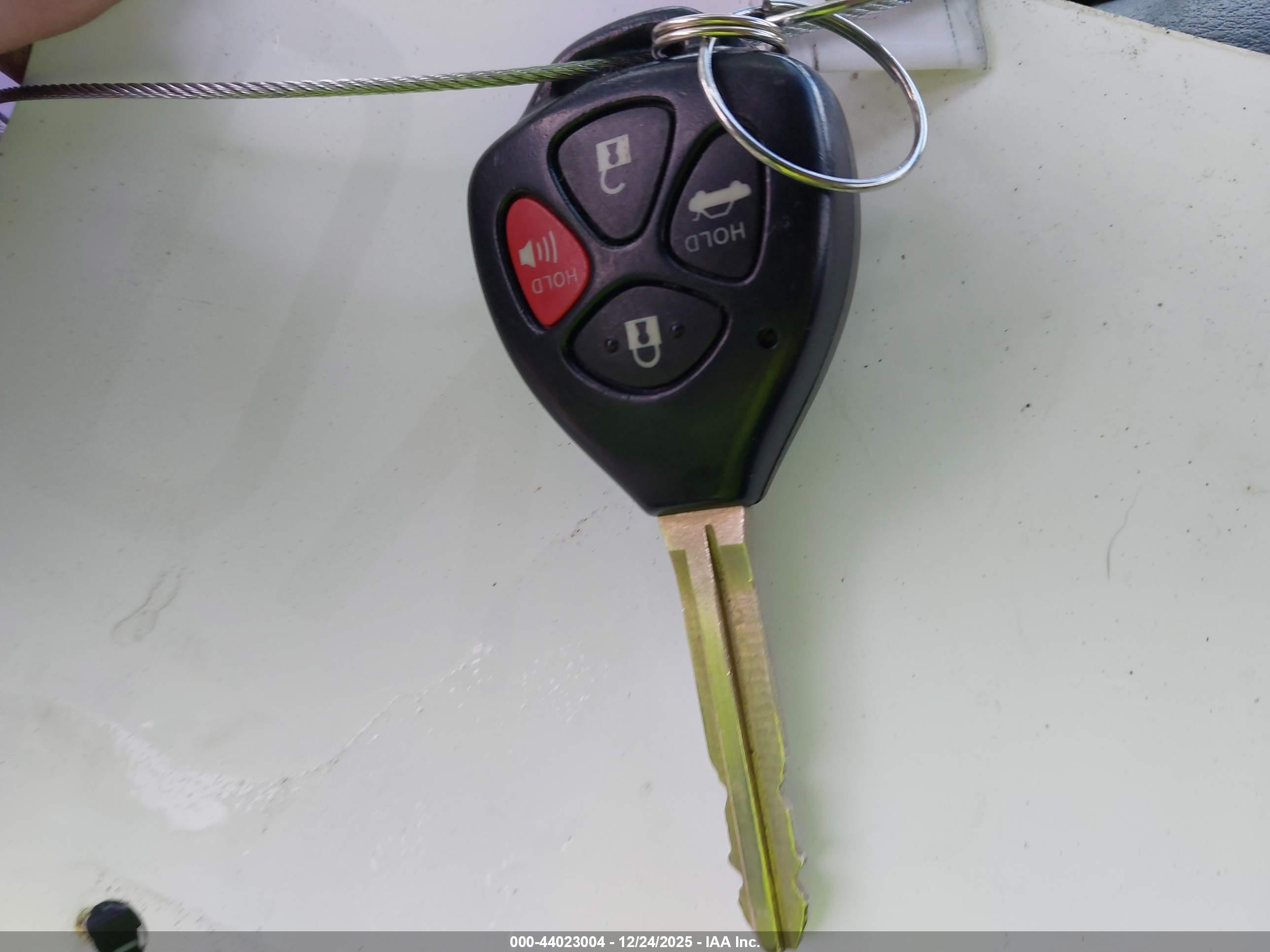TOYOTA COROLLA image 11