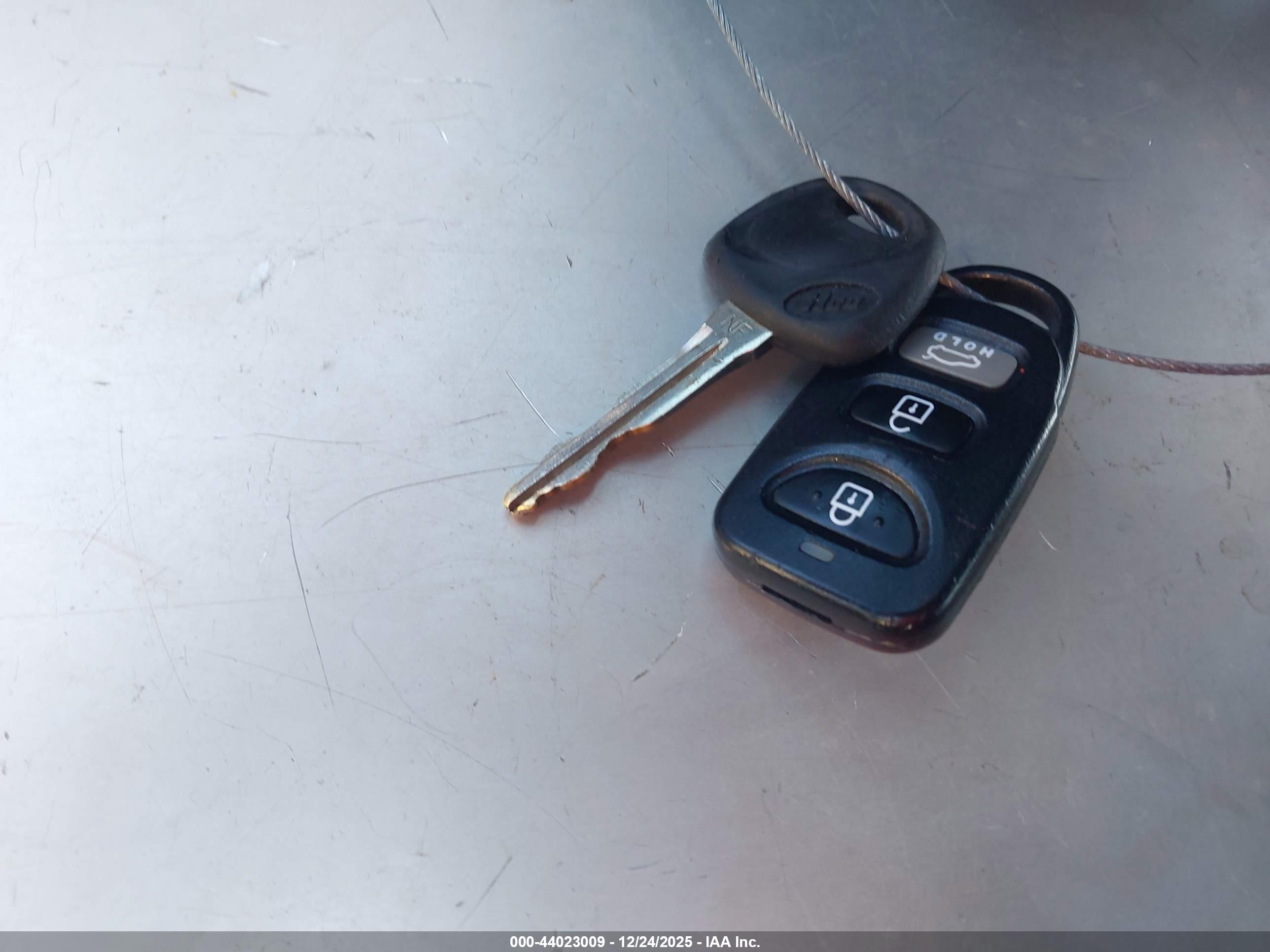 HYUNDAI ELANTRA image 11