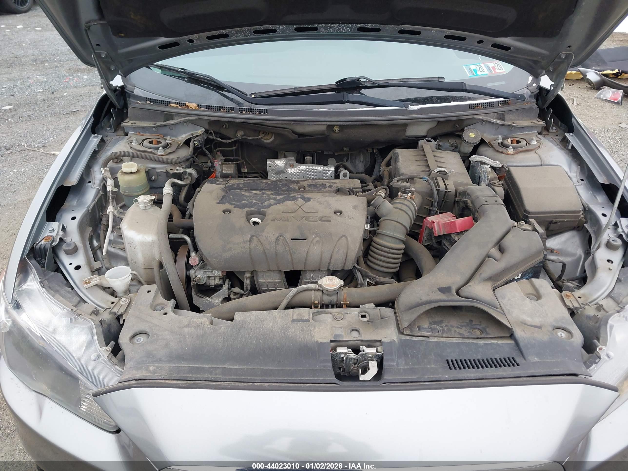 MITSUBISHI LANCER image 10