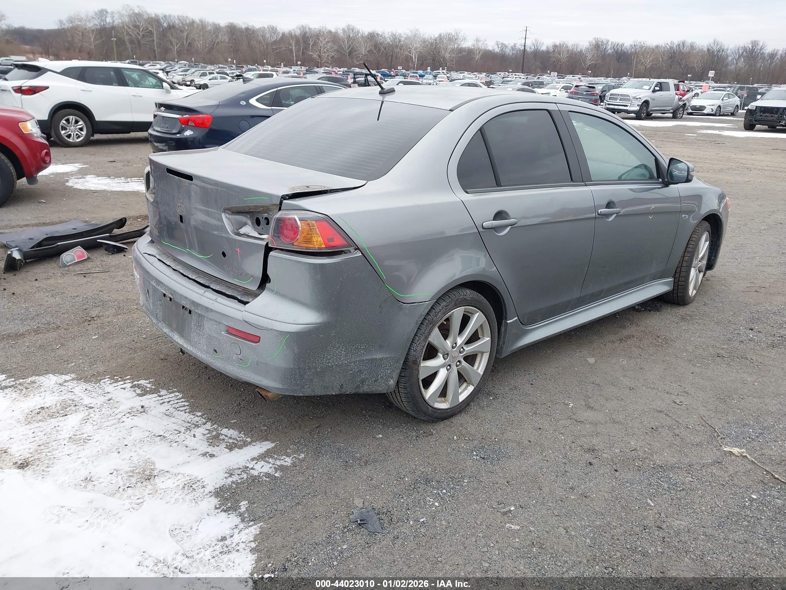 MITSUBISHI LANCER image 4