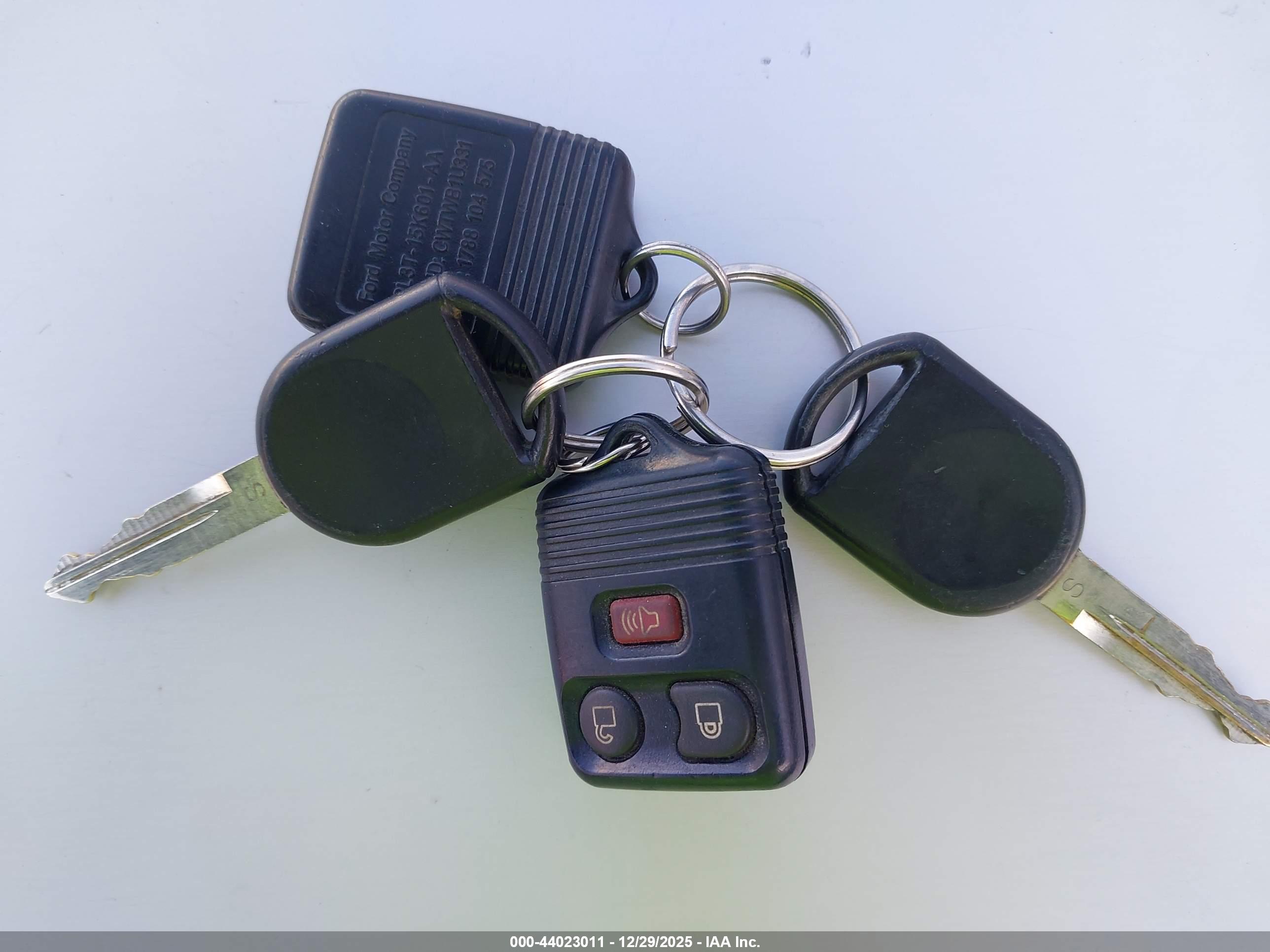 FORD FREESTYLE image 11