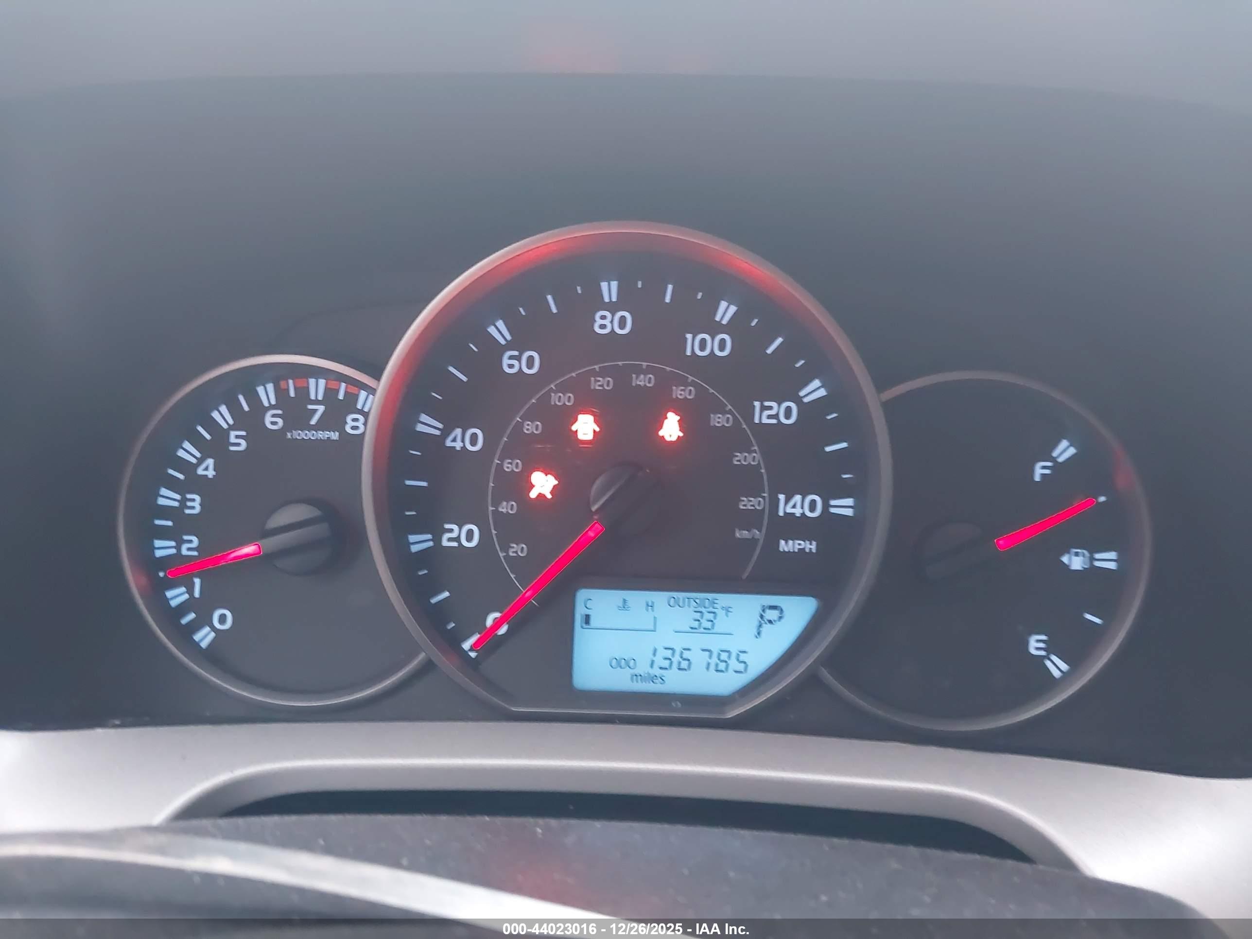 TOYOTA RAV4 image 7