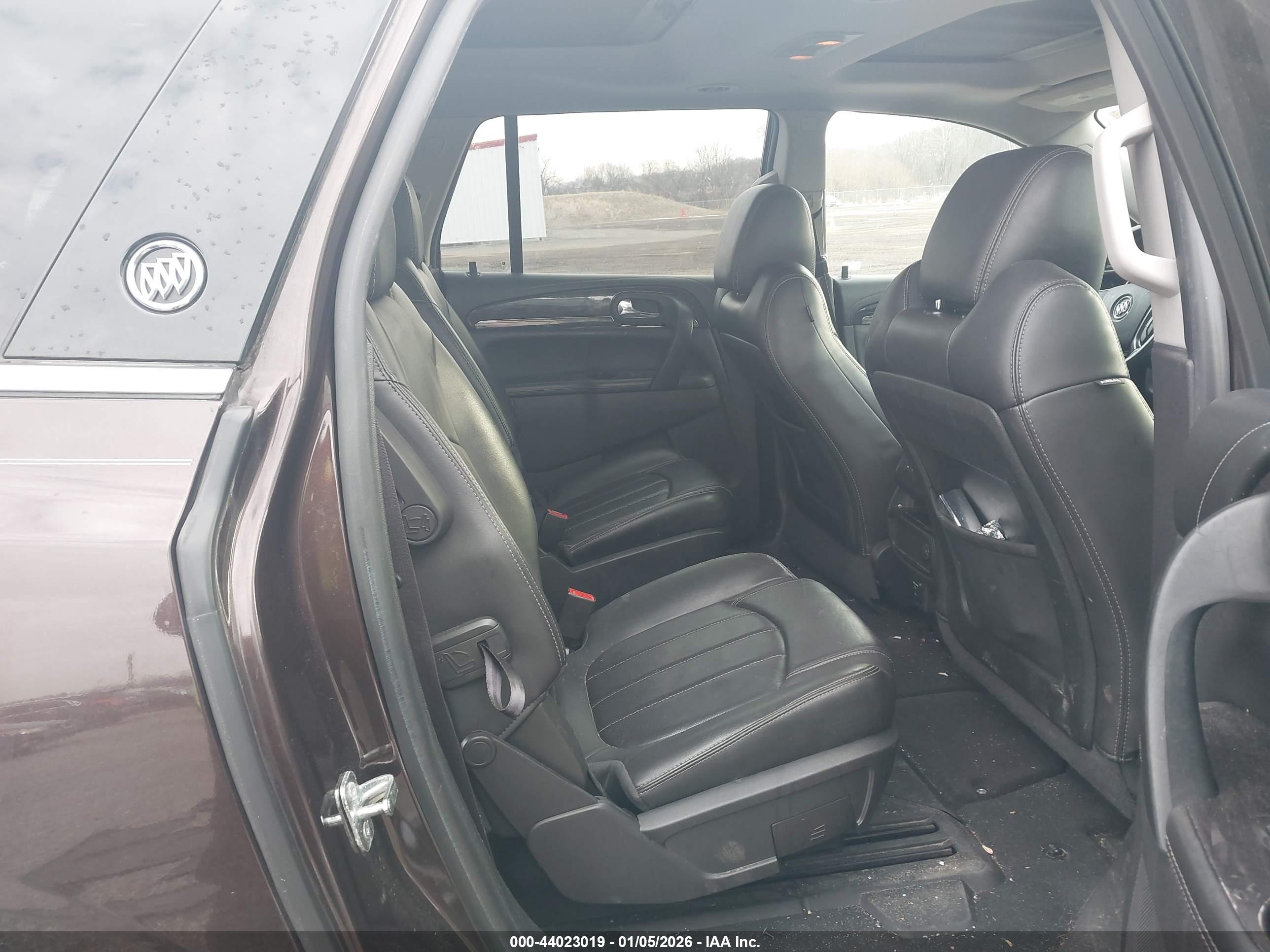 BUICK ENCLAVE image 8