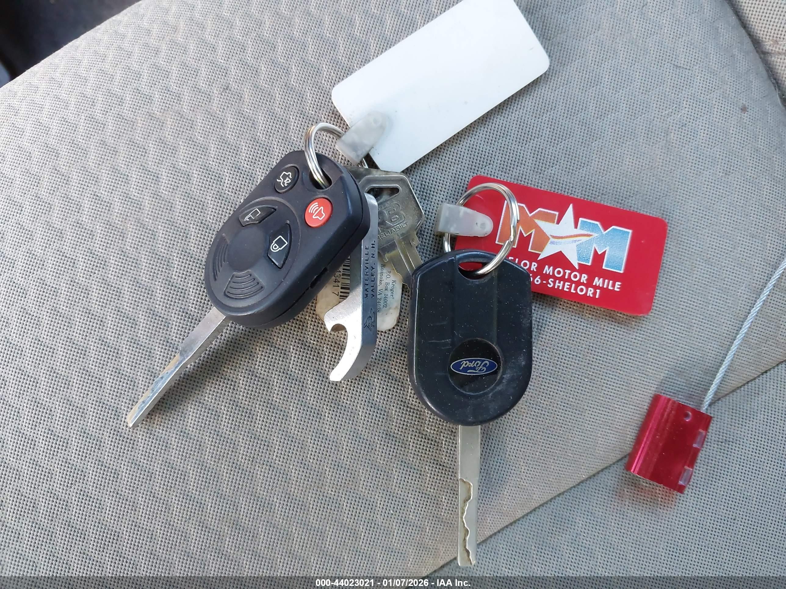FORD ESCAPE image 11