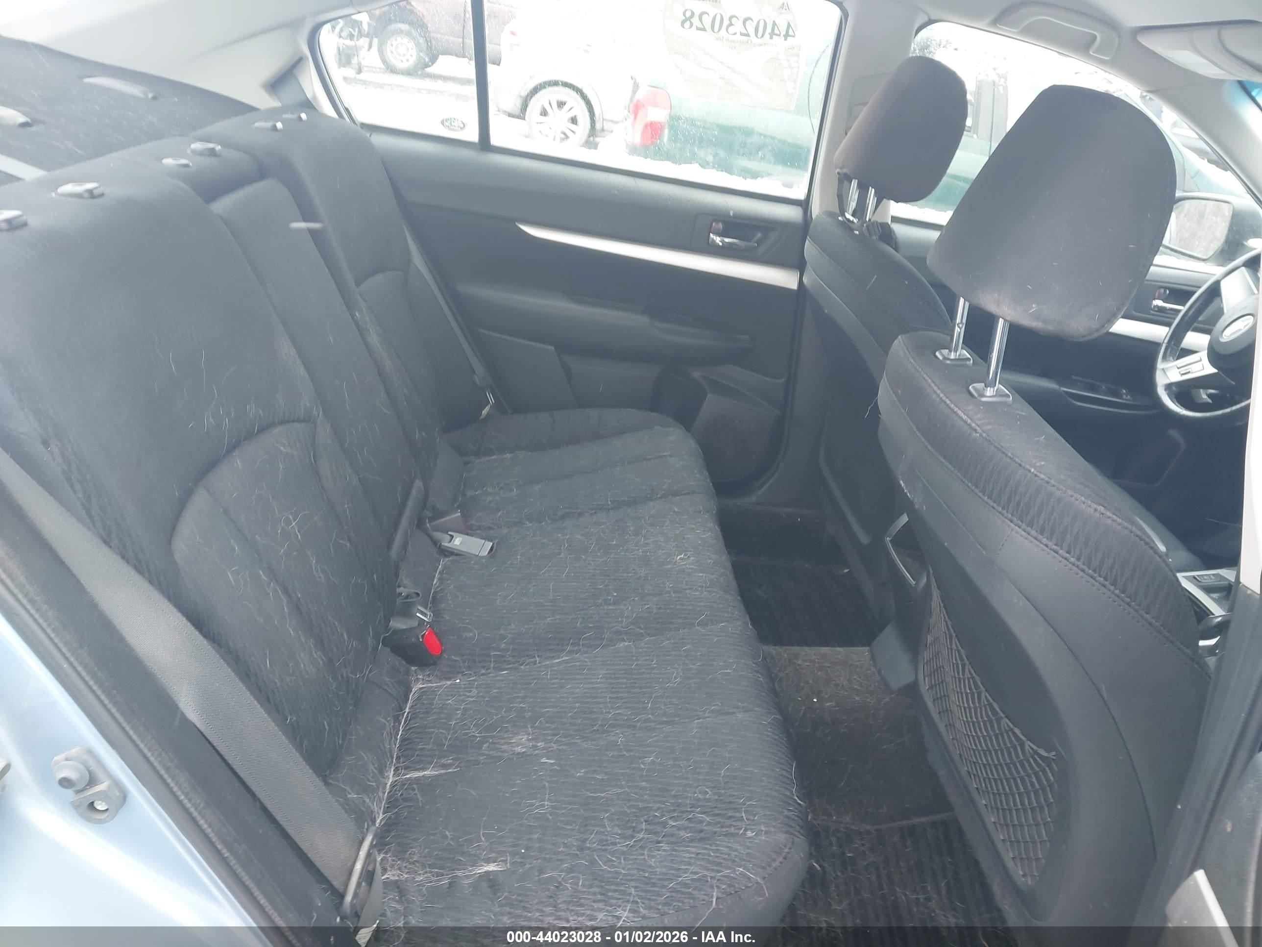 SUBARU LEGACY image 8