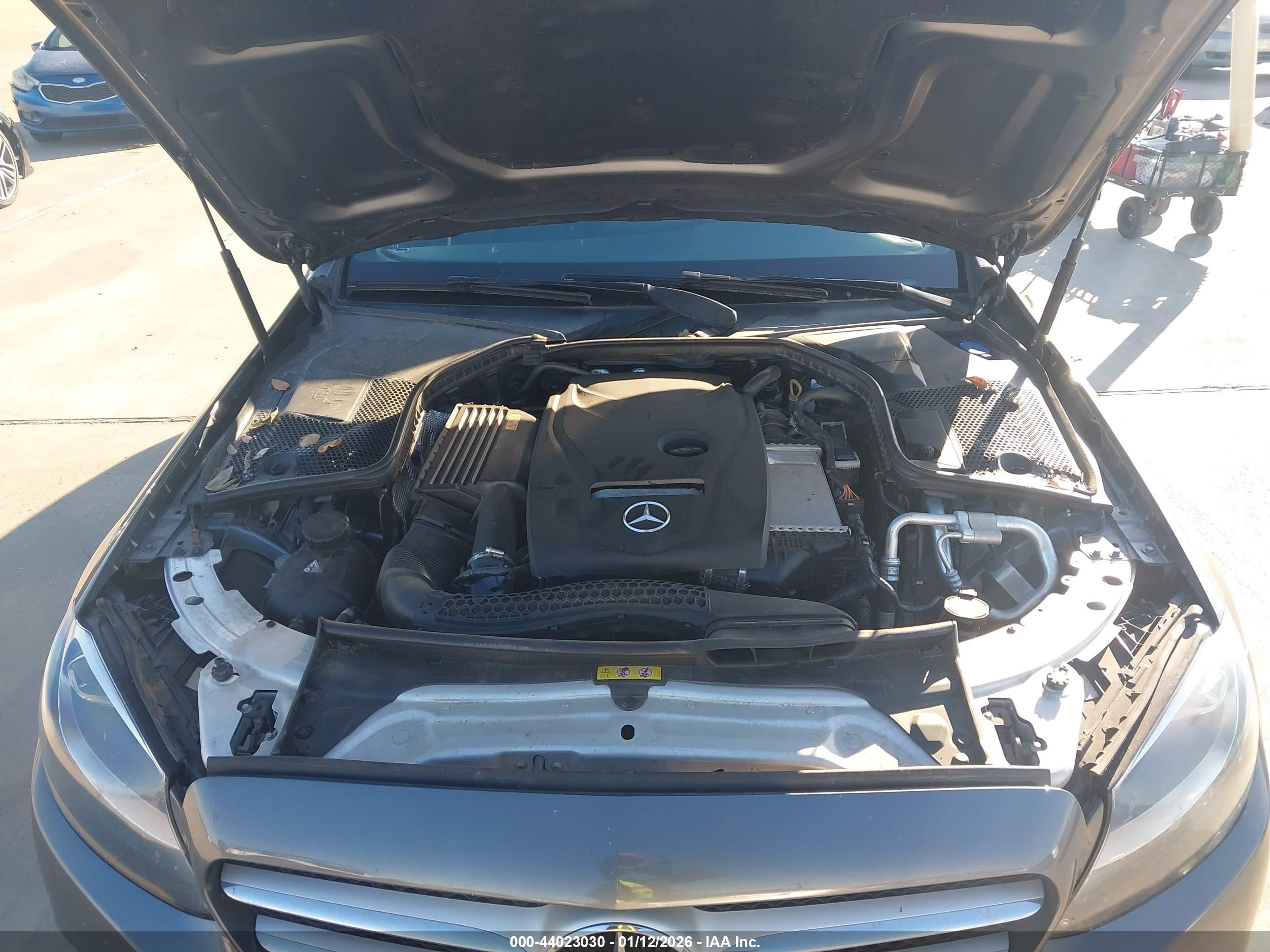 MERCEDES-BENZ C image 10
