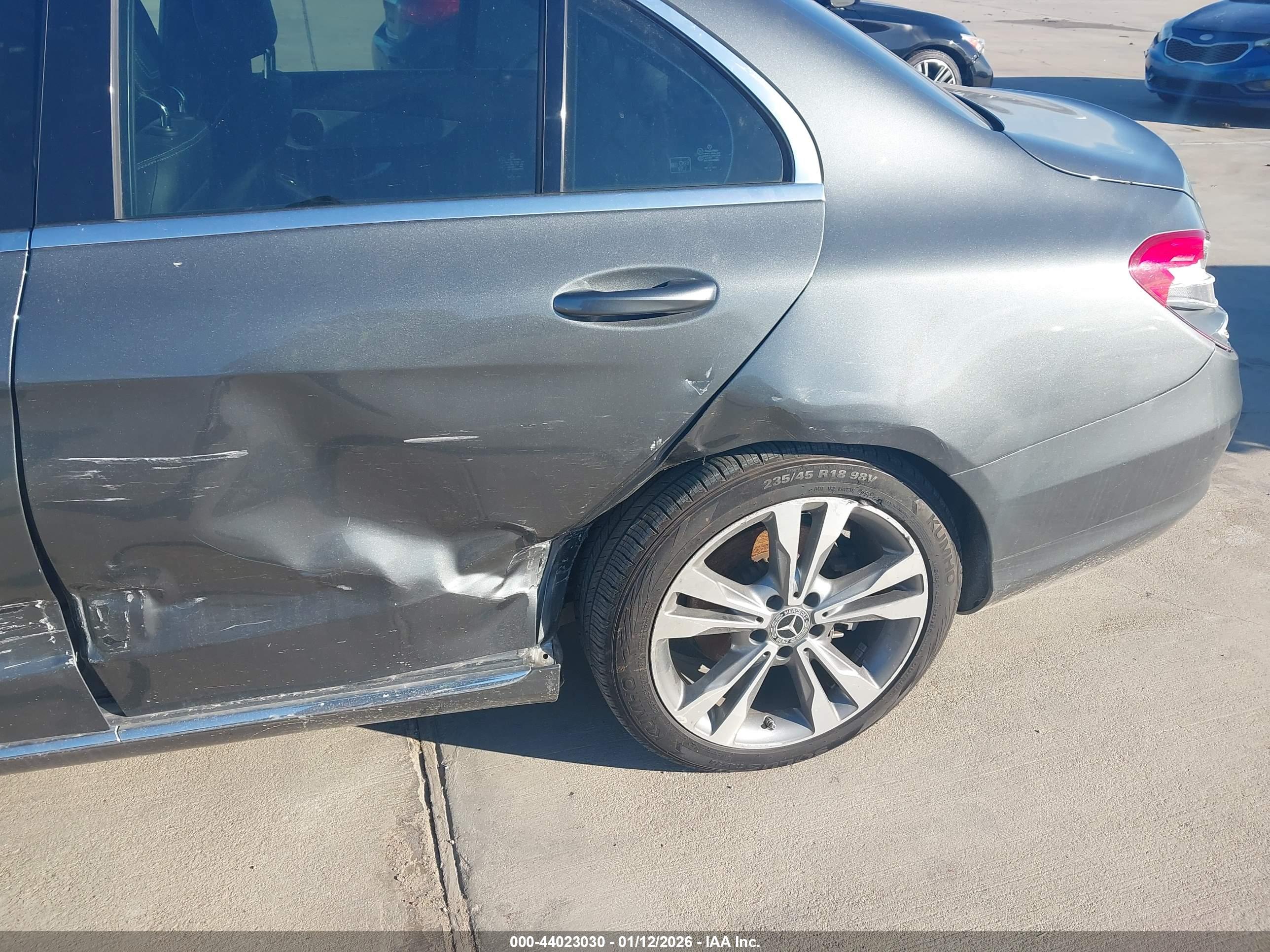 MERCEDES-BENZ C image 6