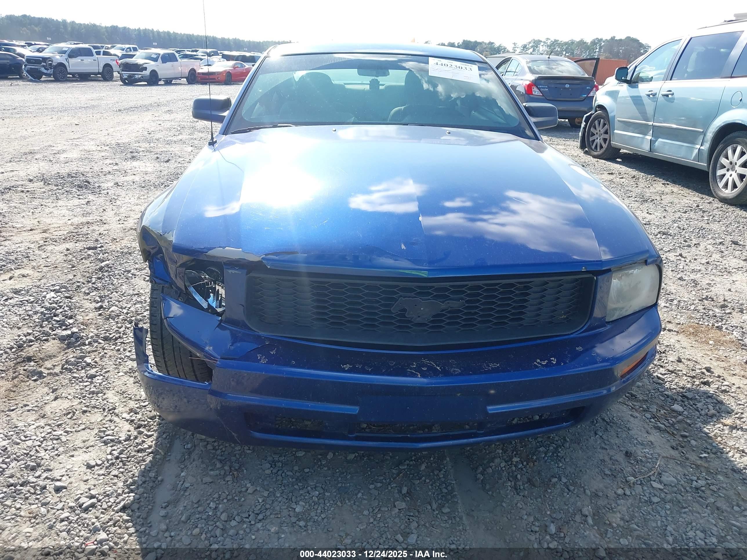 FORD MUSTANG image 6