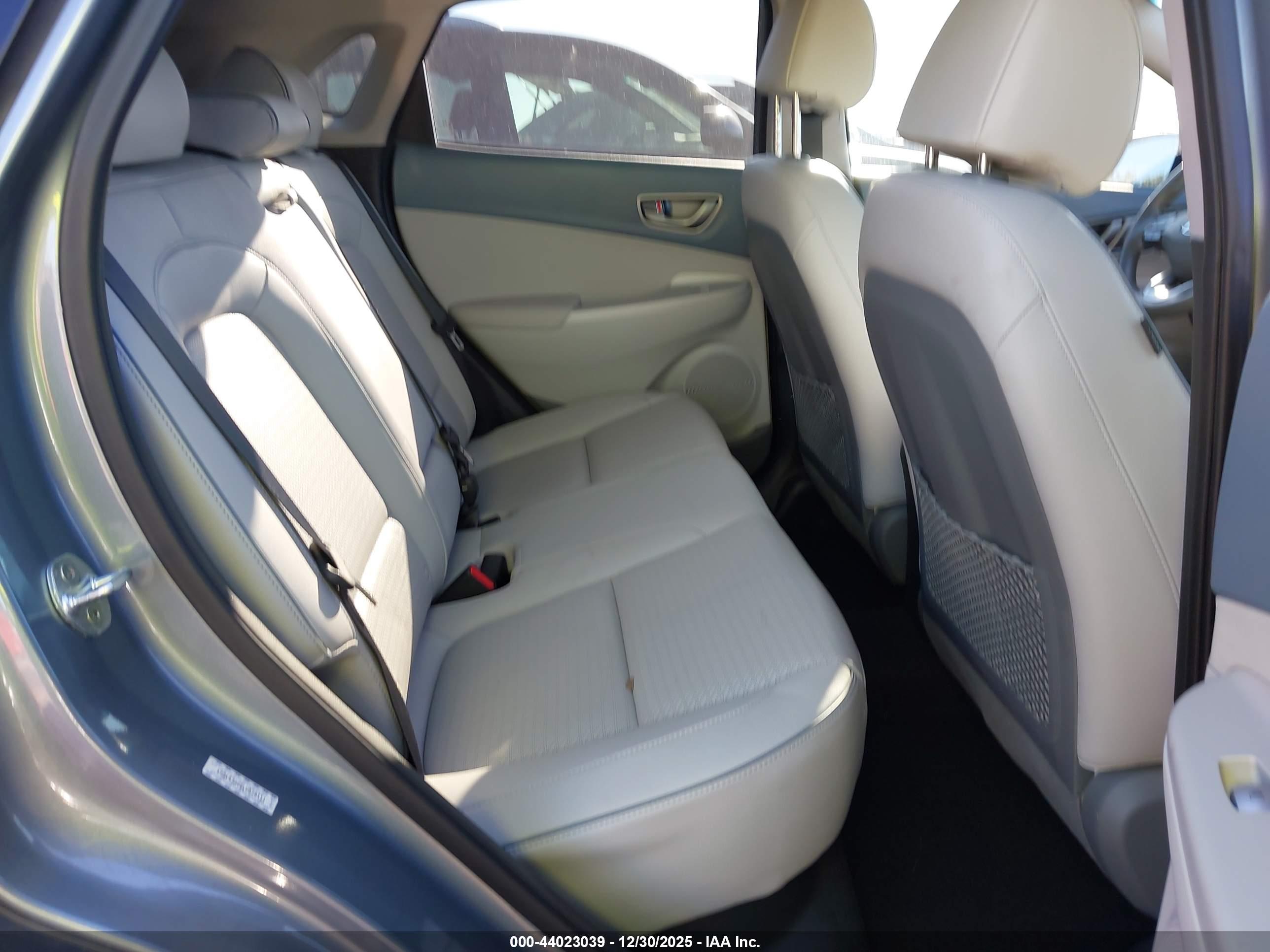 HYUNDAI KONA image 8