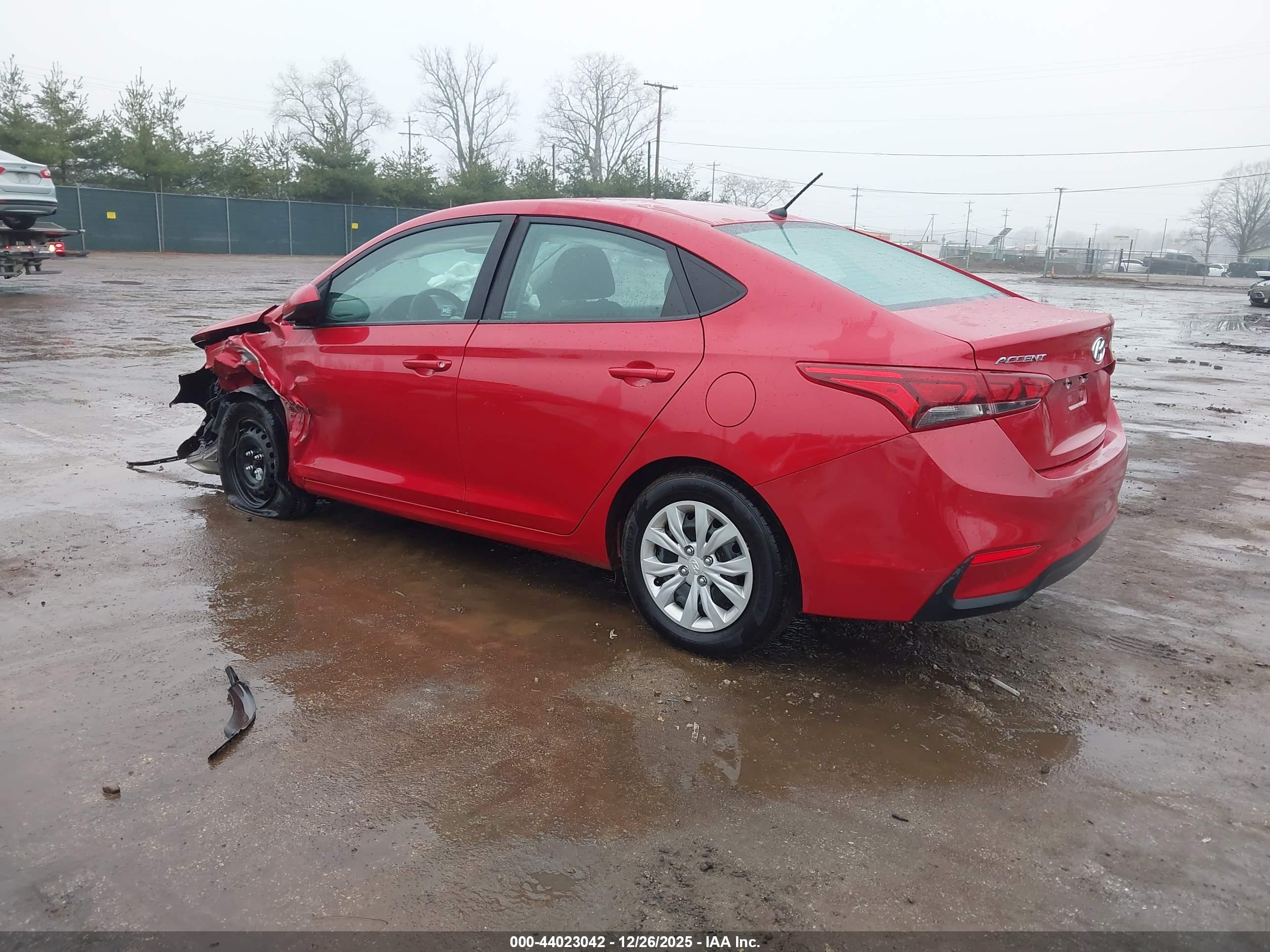 HYUNDAI ACCENT image 3
