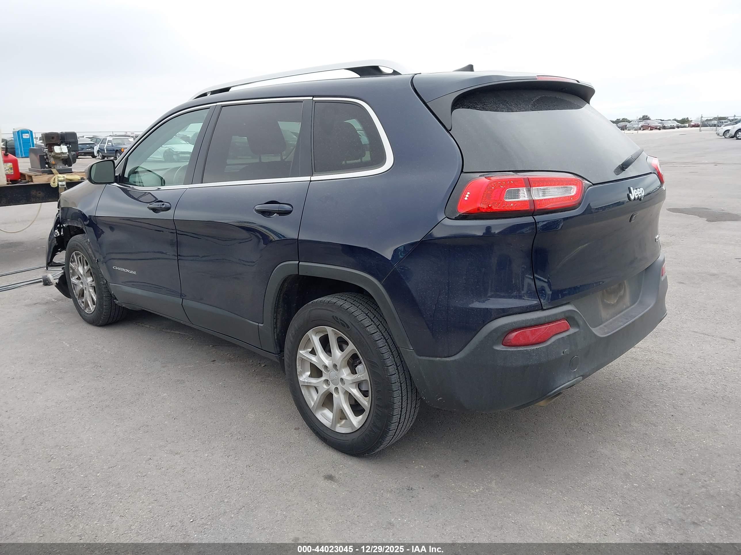 JEEP CHEROKEE image 3