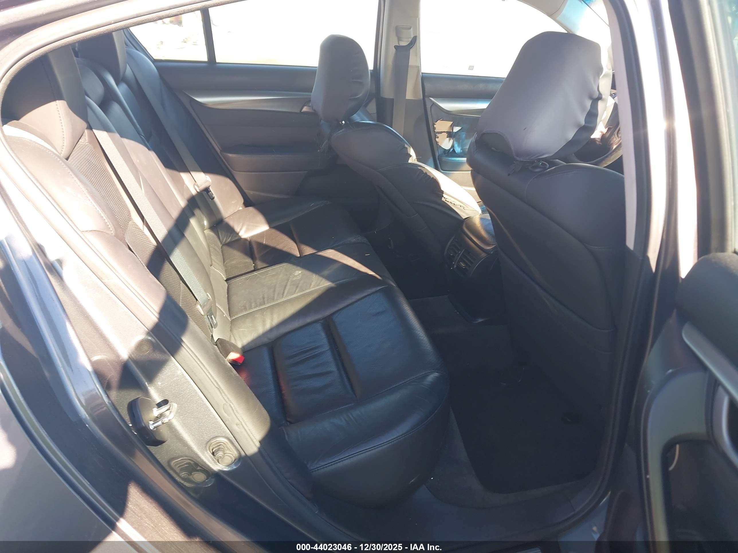 ACURA TL image 8