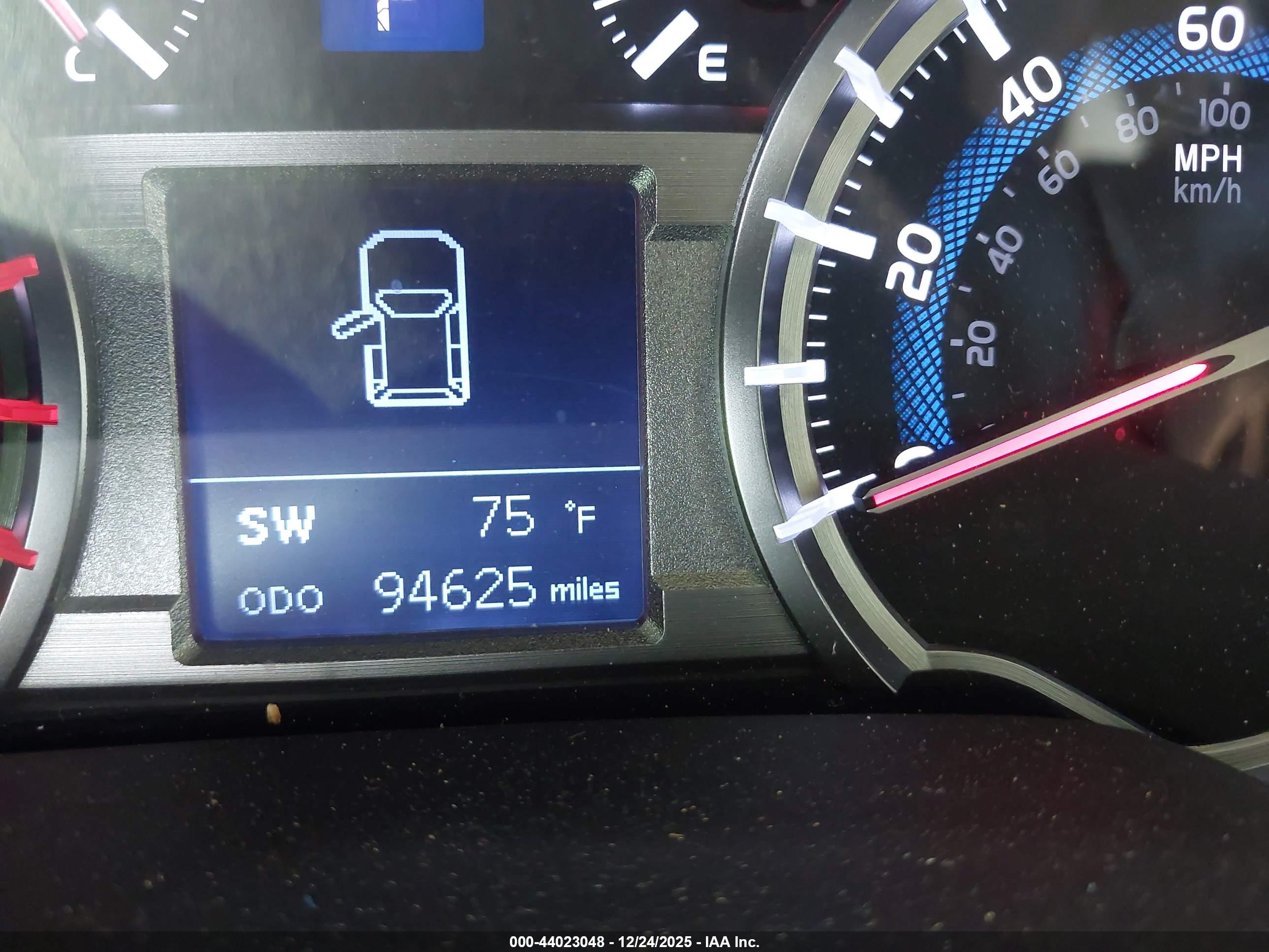 TOYOTA 4RUNNER image 7
