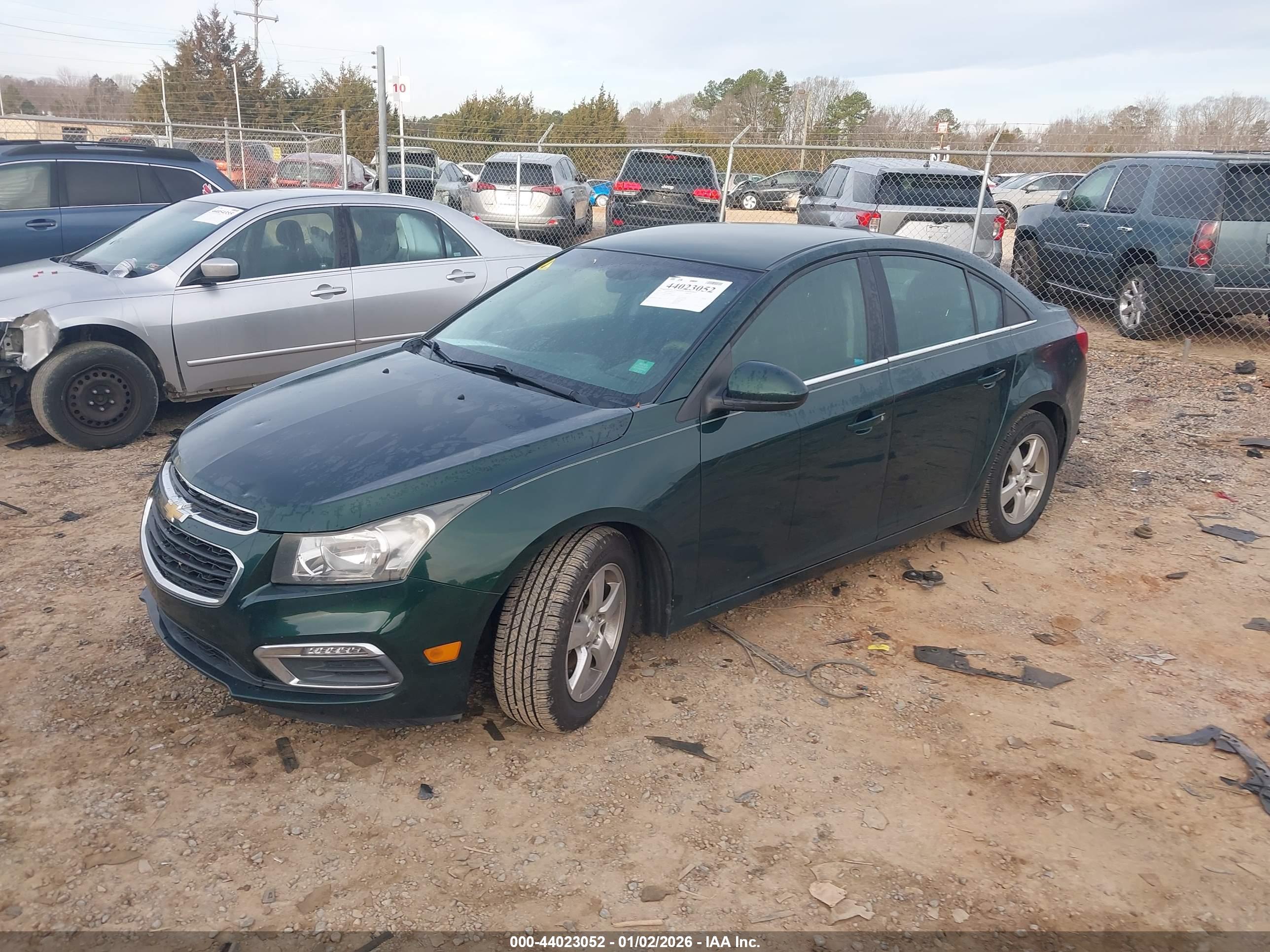 CHEVROLET CRUZE image 2