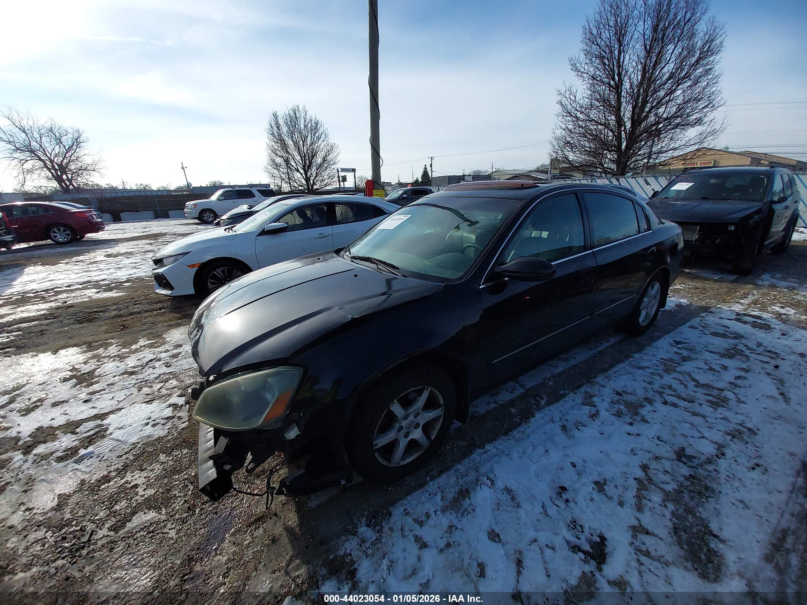NISSAN ALTIMA image 2
