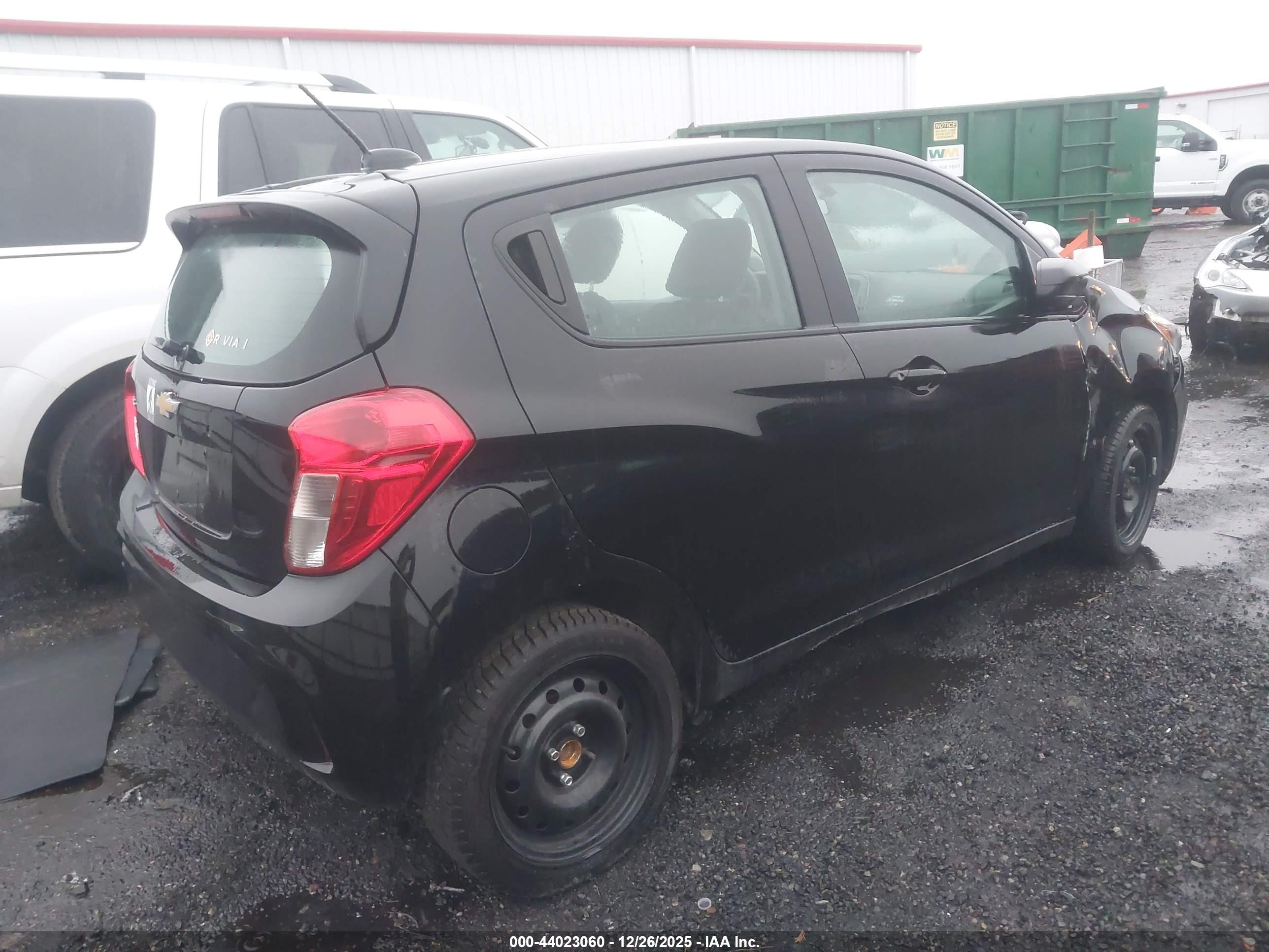 CHEVROLET SPARK image 4