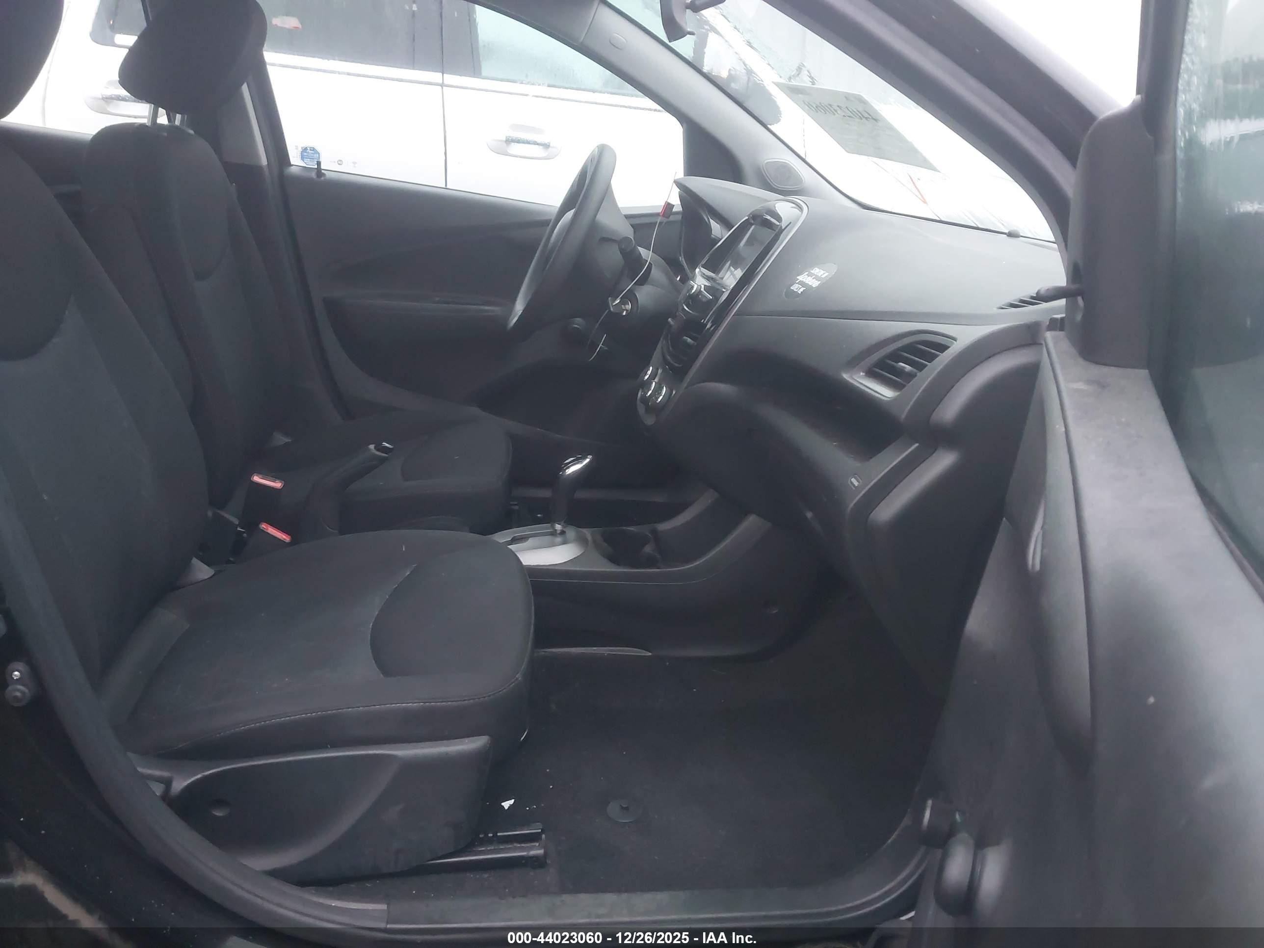 CHEVROLET SPARK image 5