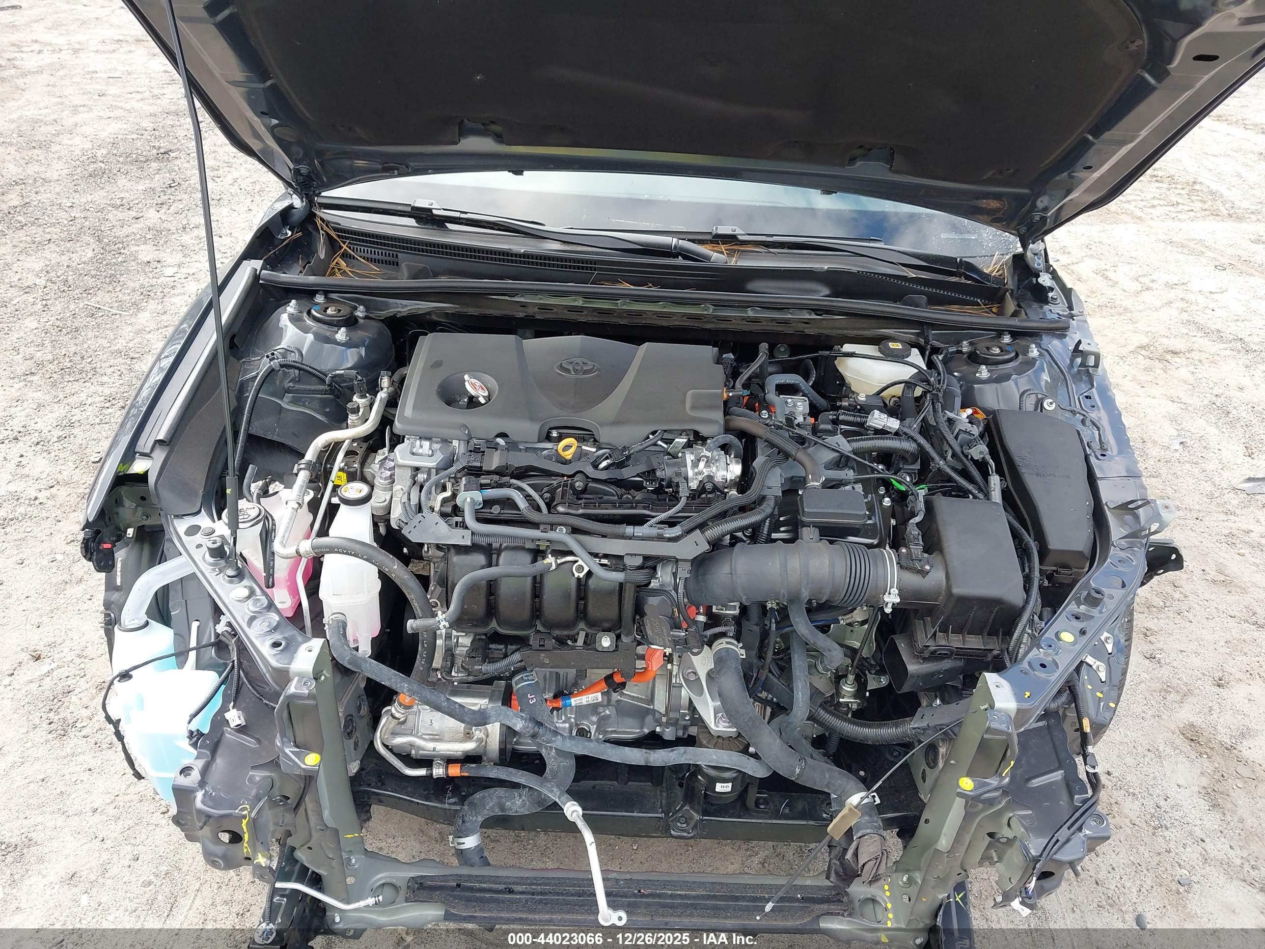 TOYOTA CAMRY image 10