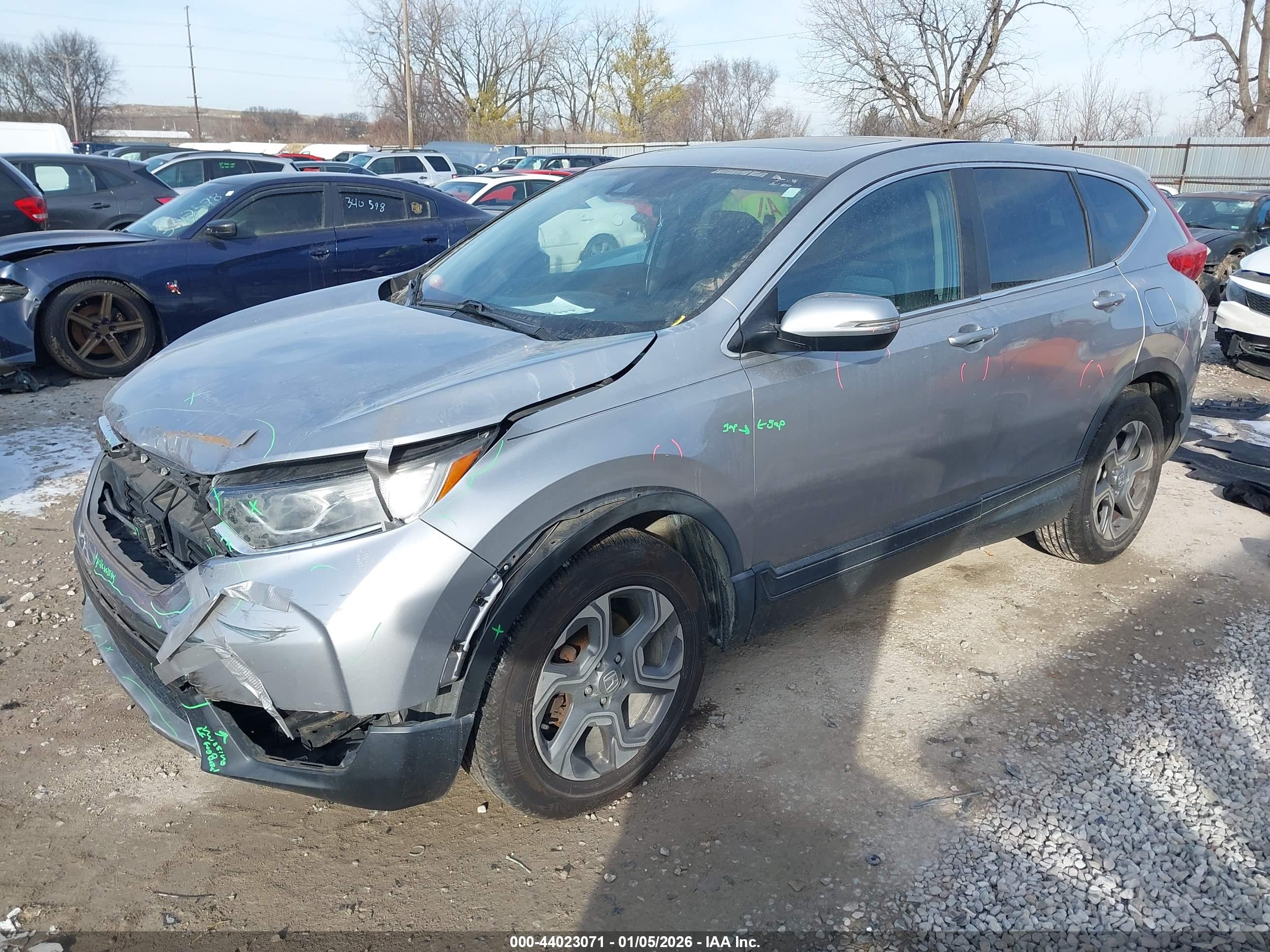HONDA CR-V image 2