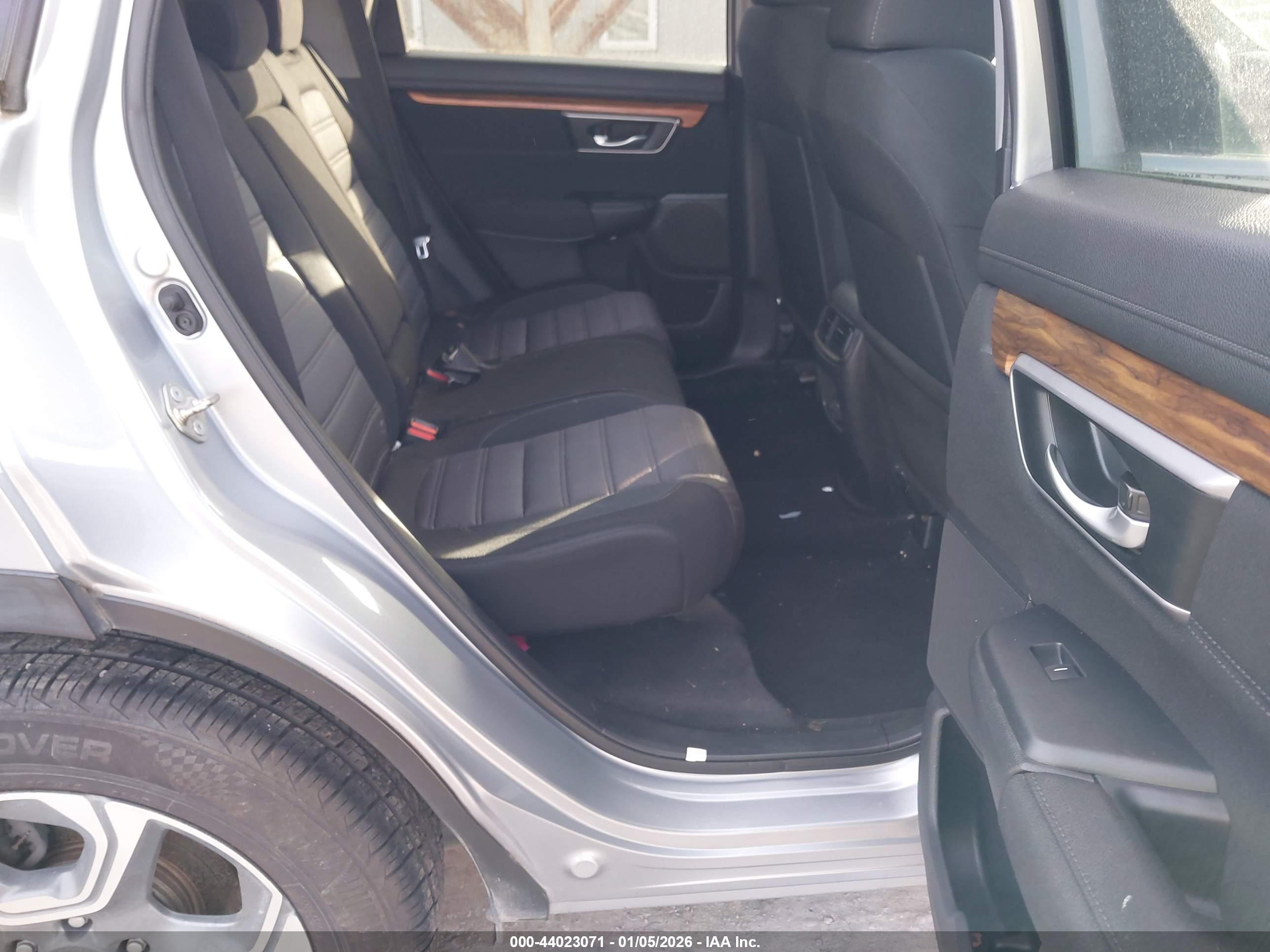 HONDA CR-V image 8
