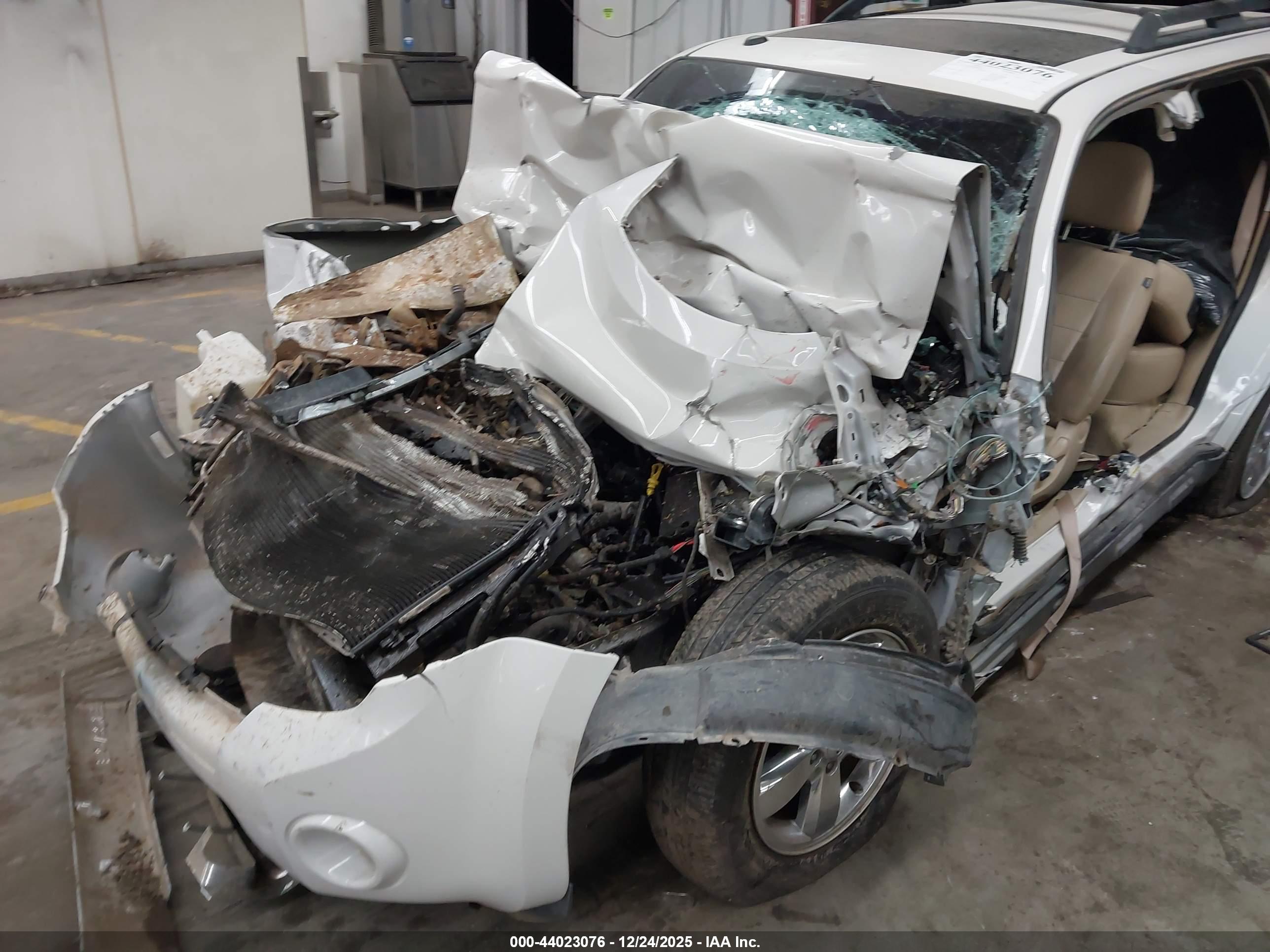FORD ESCAPE image 6