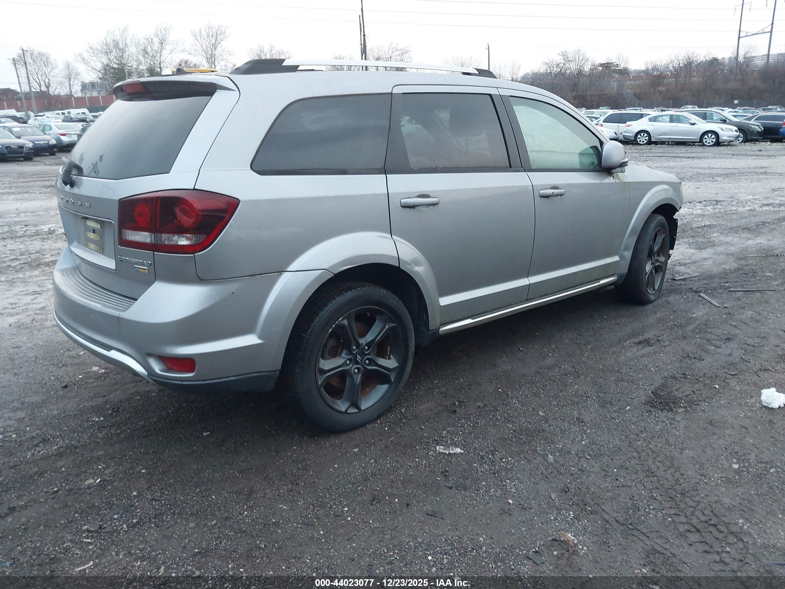 DODGE JOURNEY image 4