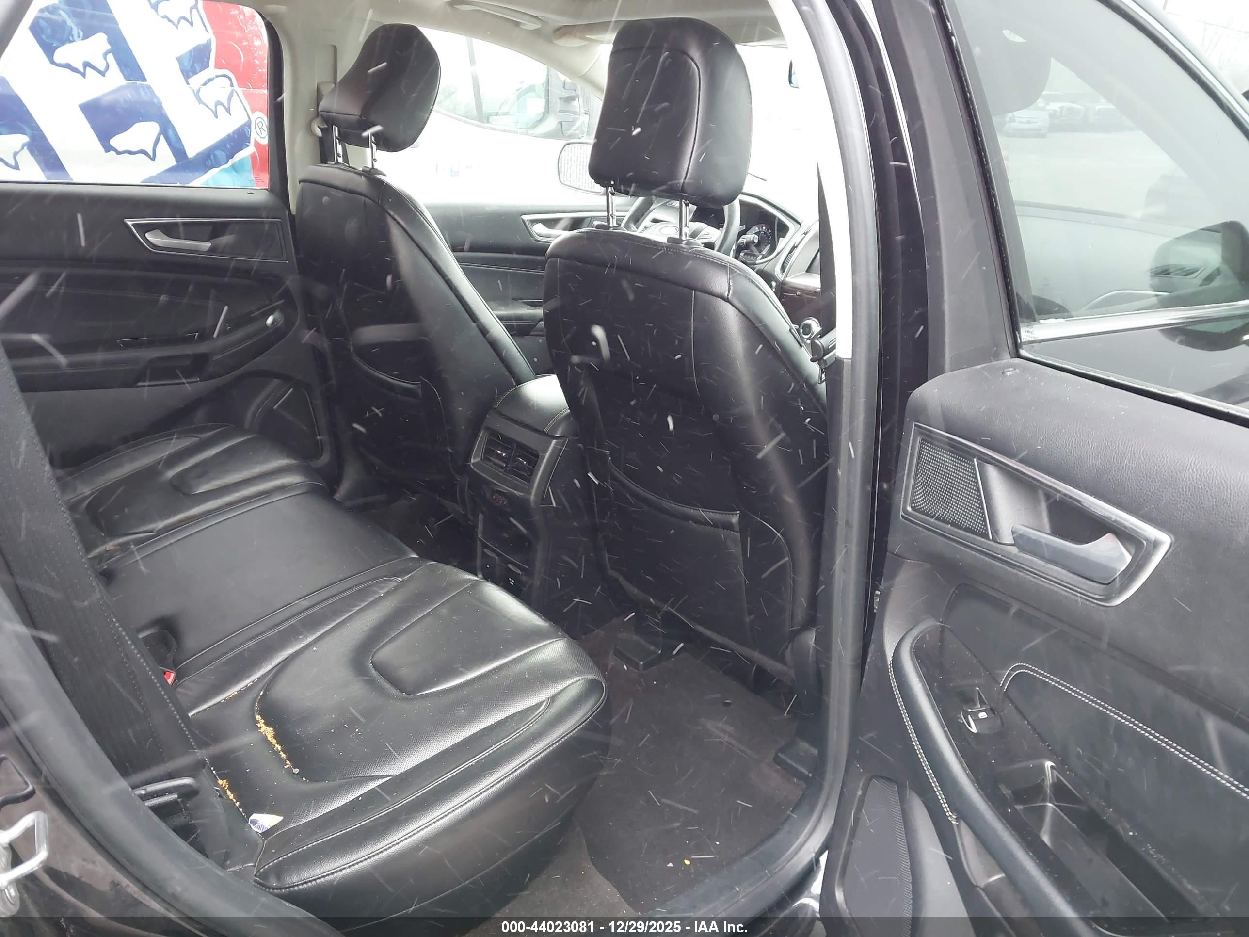 FORD EDGE image 8