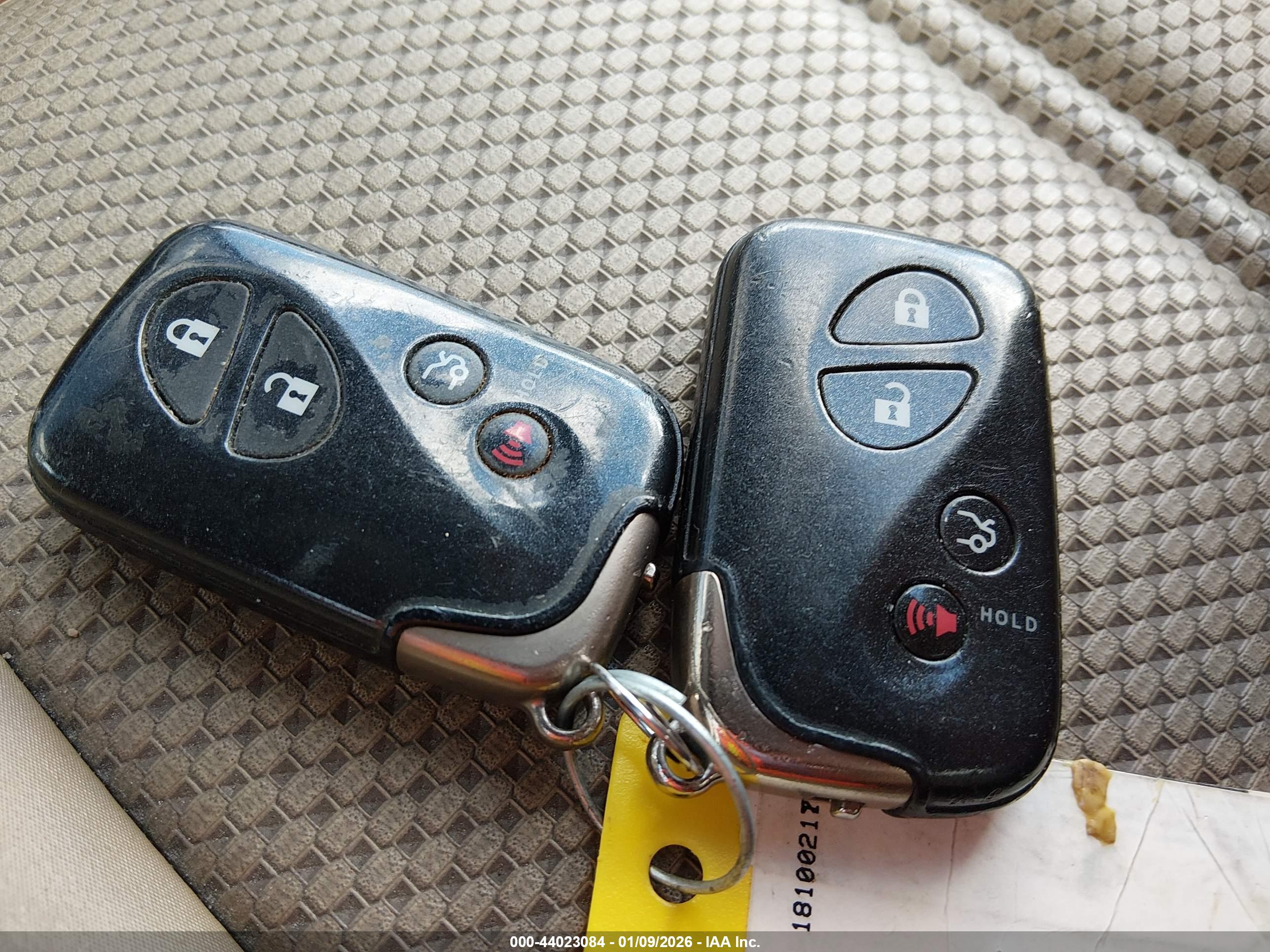 LEXUS ES image 11