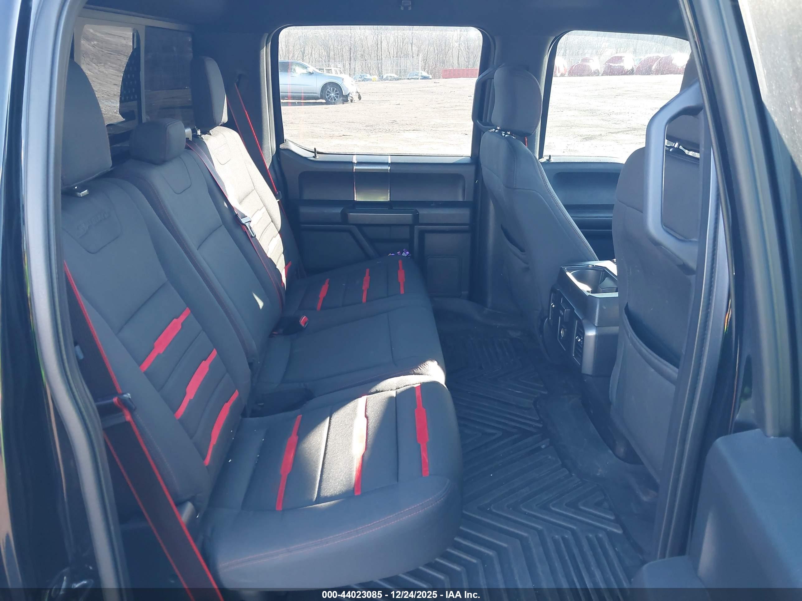 FORD F-150 image 8