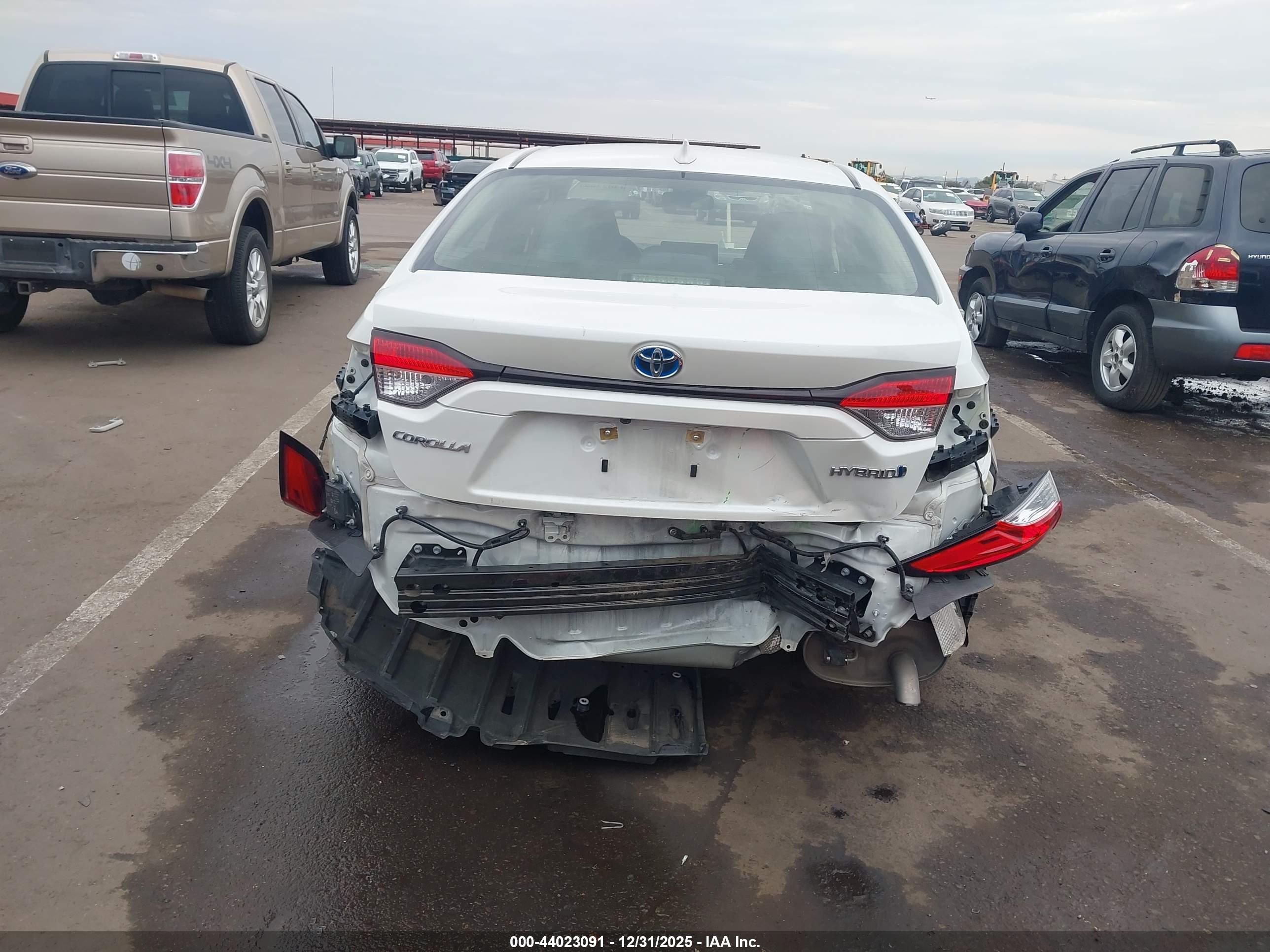 TOYOTA COROLLA image 6