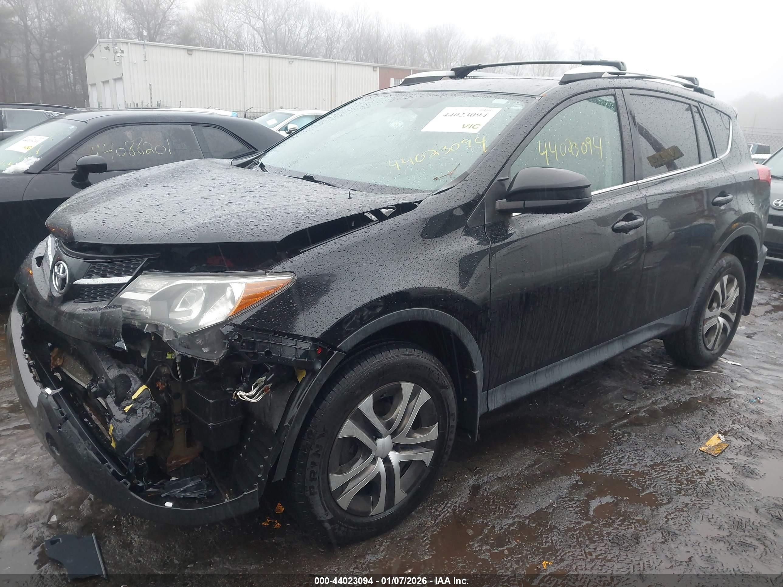 TOYOTA RAV4 image 2