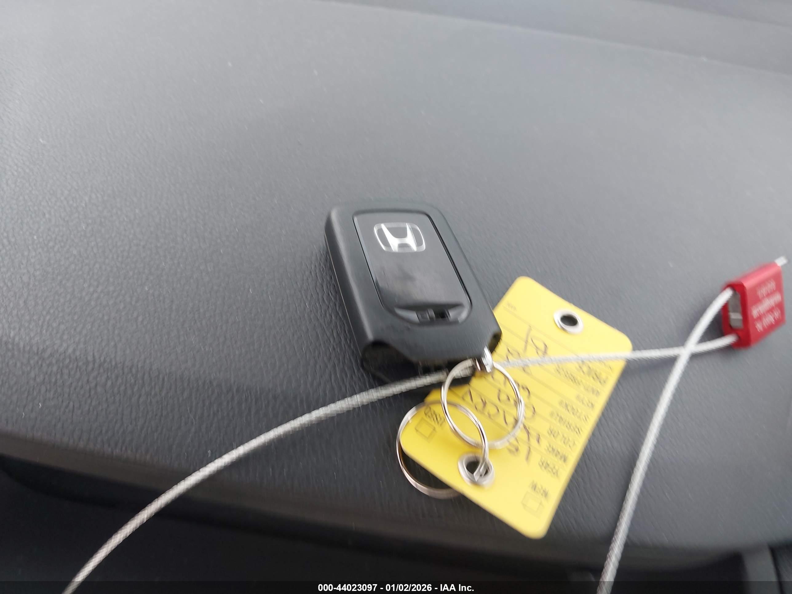 HONDA CR-V image 11