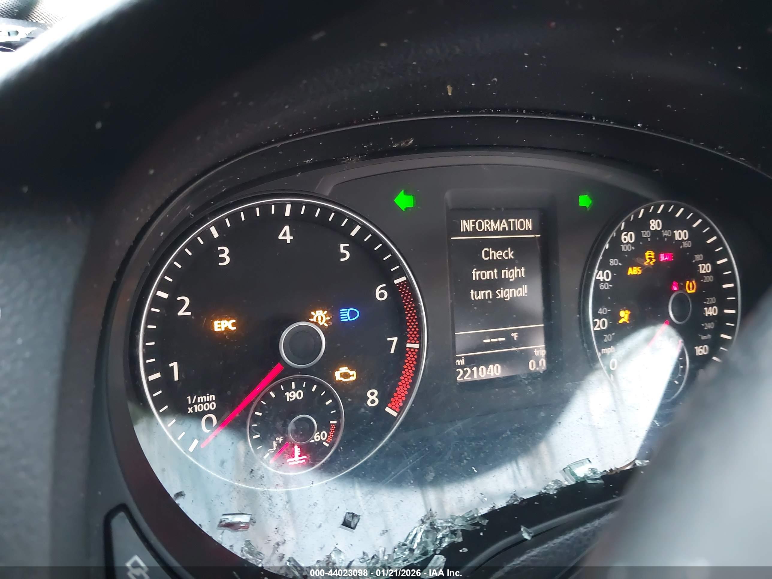 VOLKSWAGEN PASSAT image 7