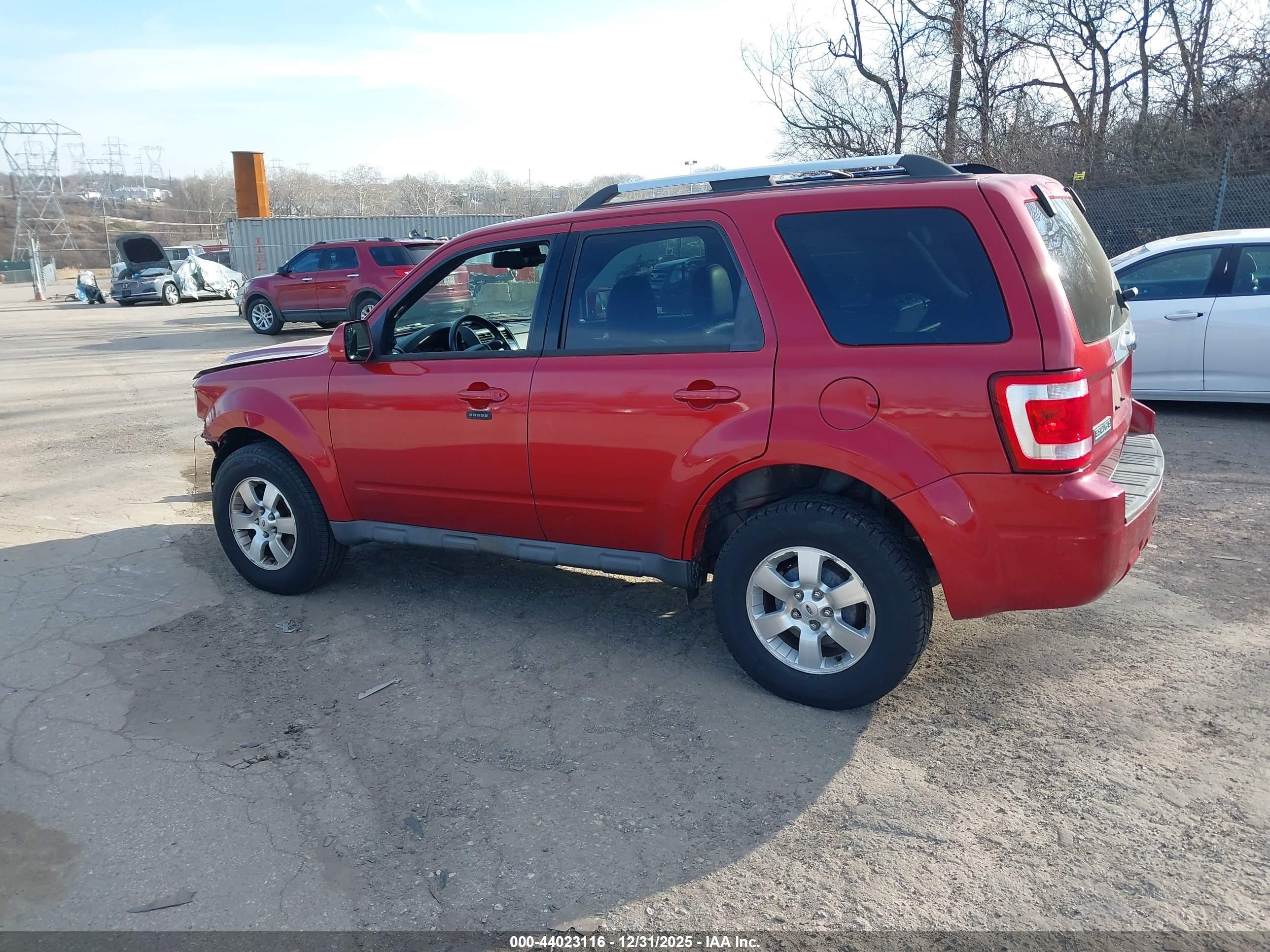 FORD ESCAPE image 3