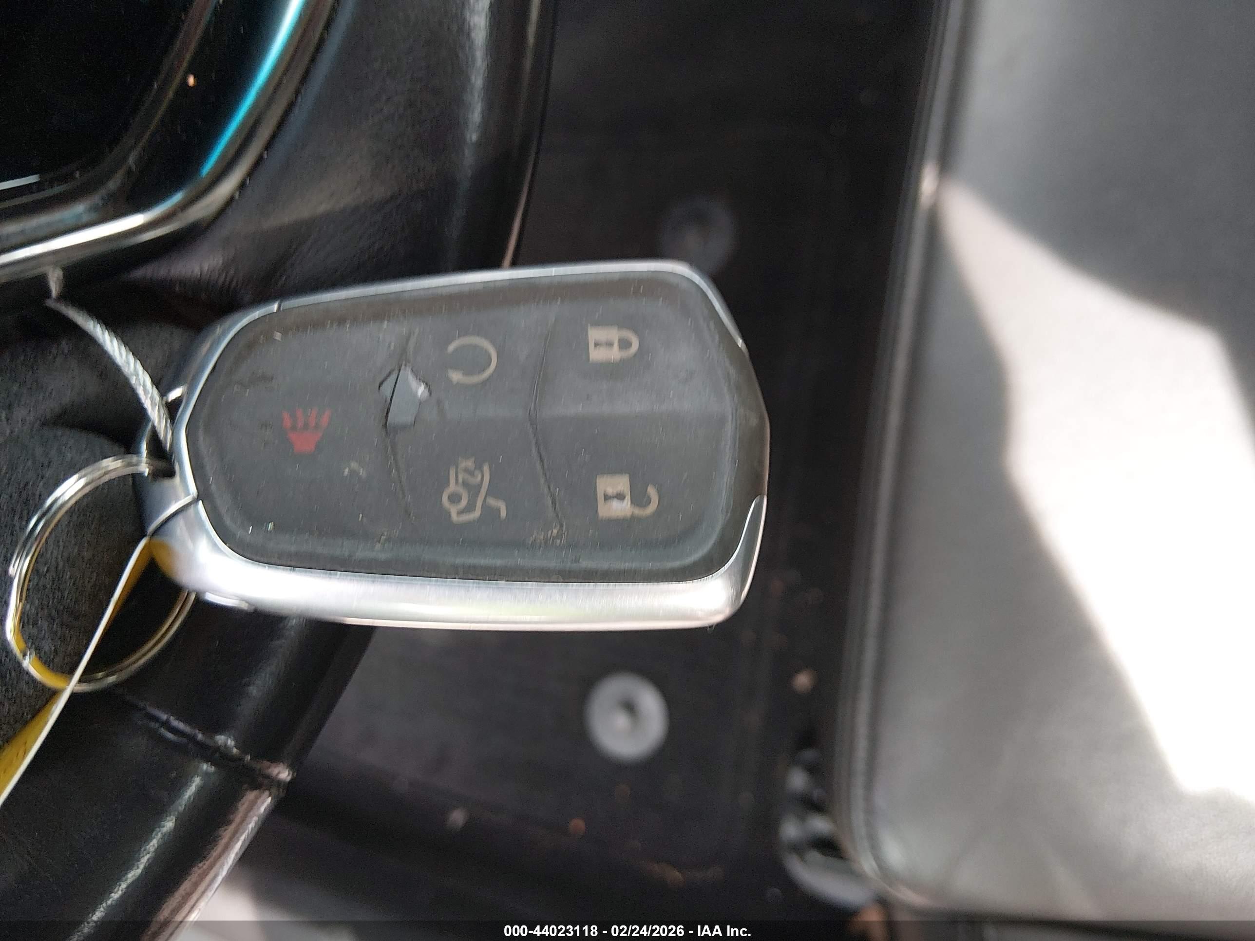 CADILLAC CTS image 11