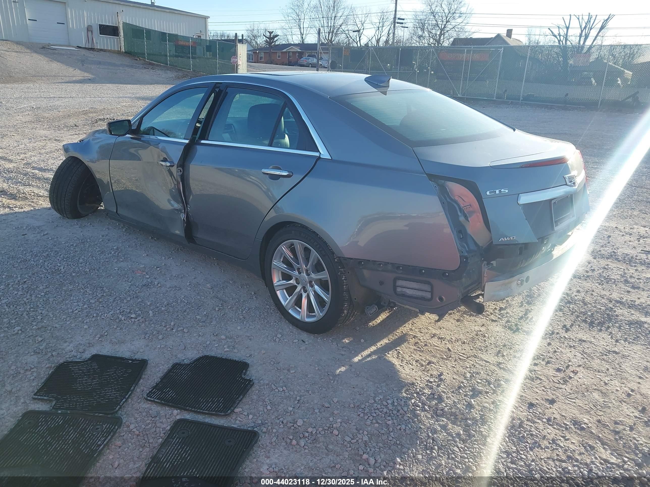 CADILLAC CTS image 3