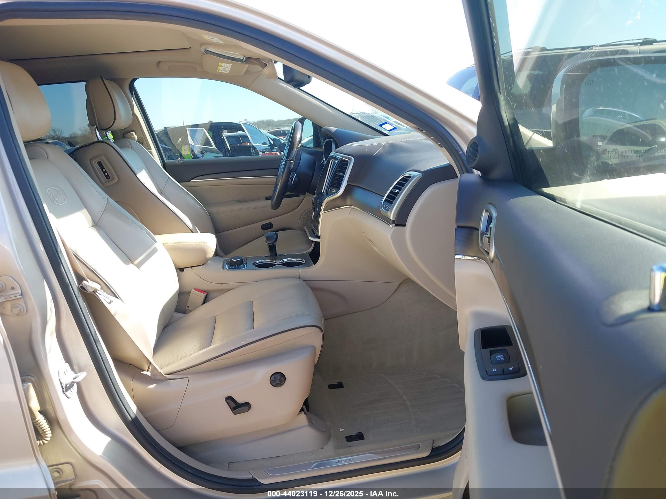 JEEP GRAND image 5