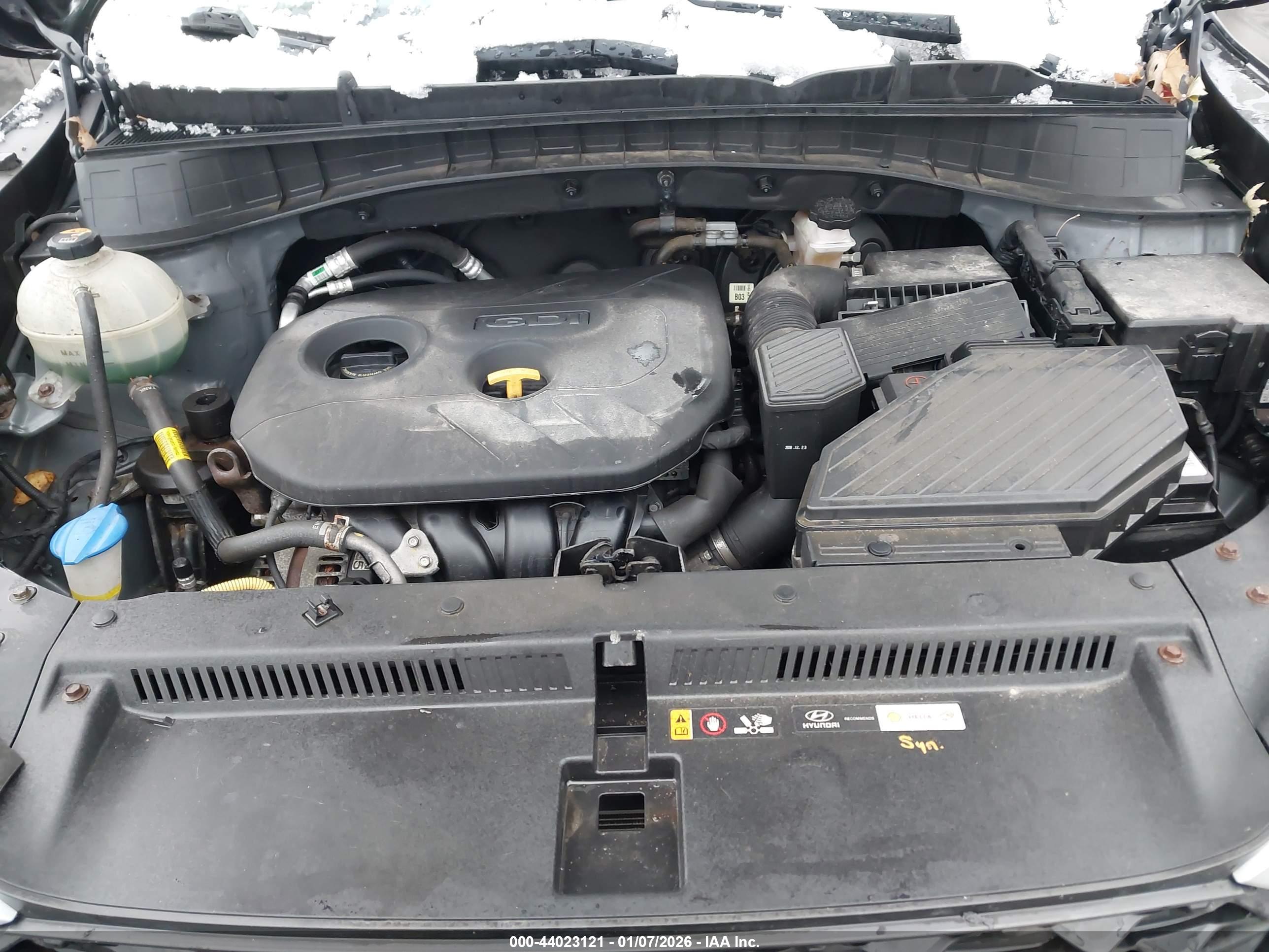 HYUNDAI TUCSON image 10