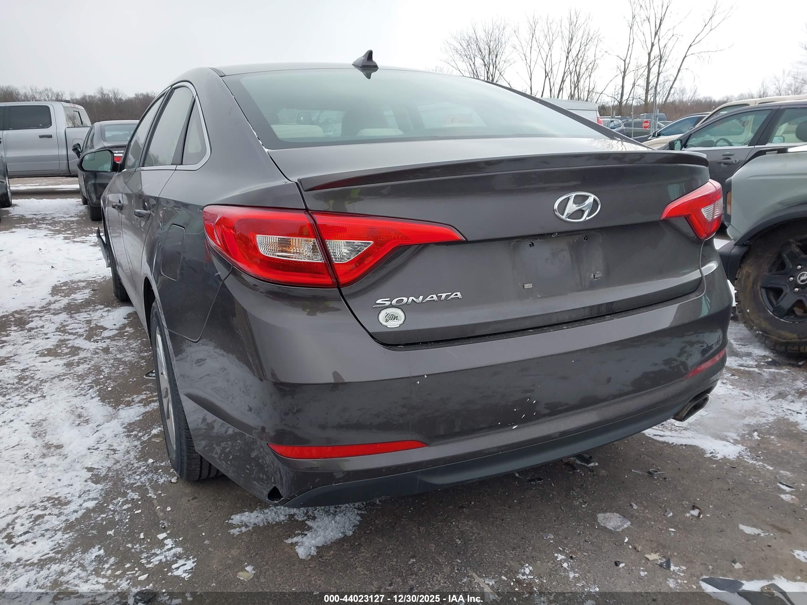 HYUNDAI SONATA image 3