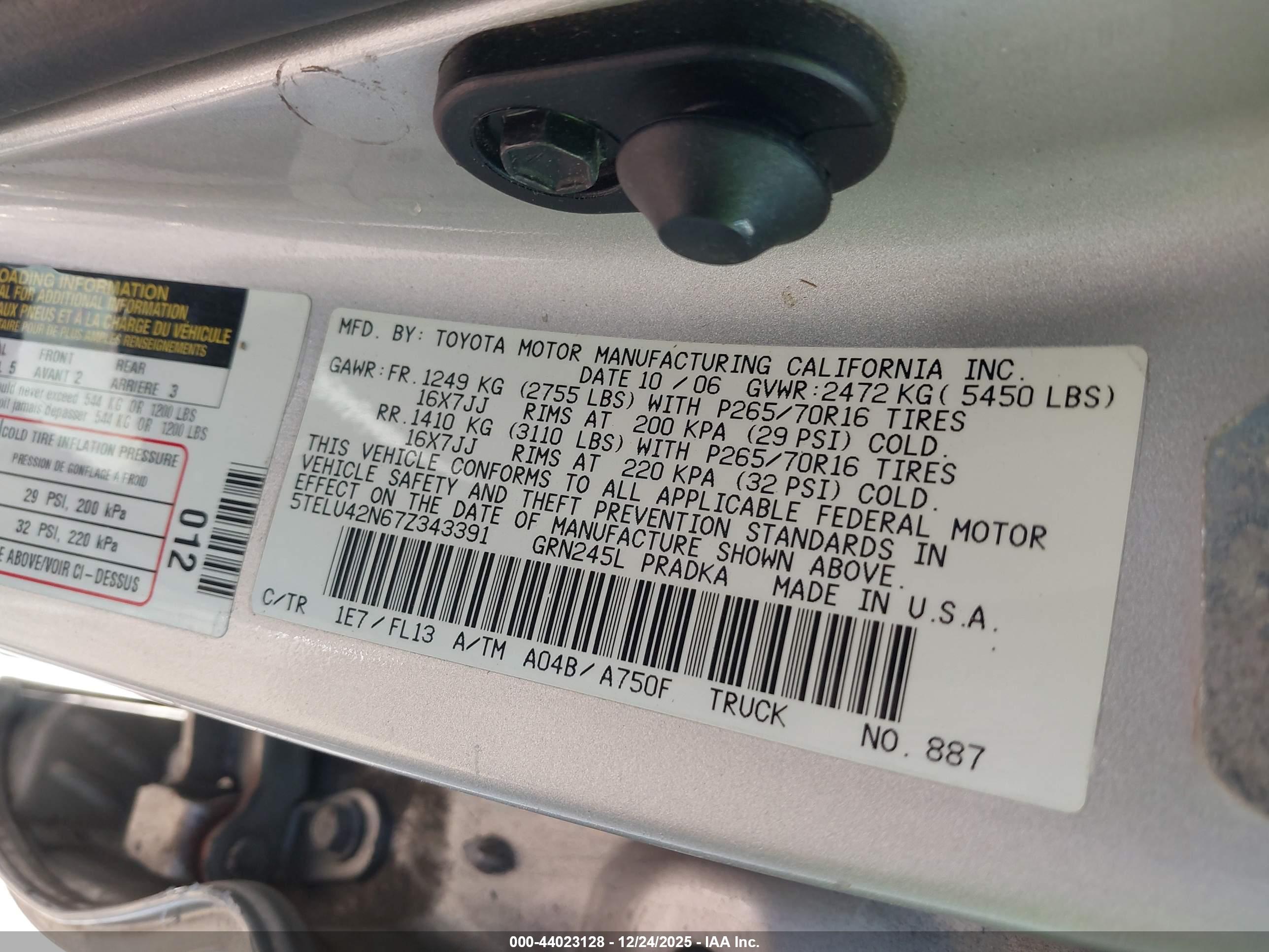 TOYOTA TACOMA image 9