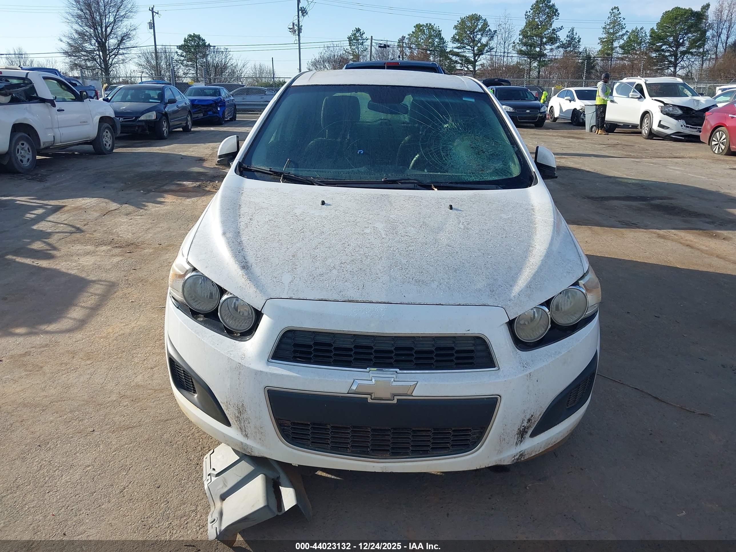 CHEVROLET SONIC image 6