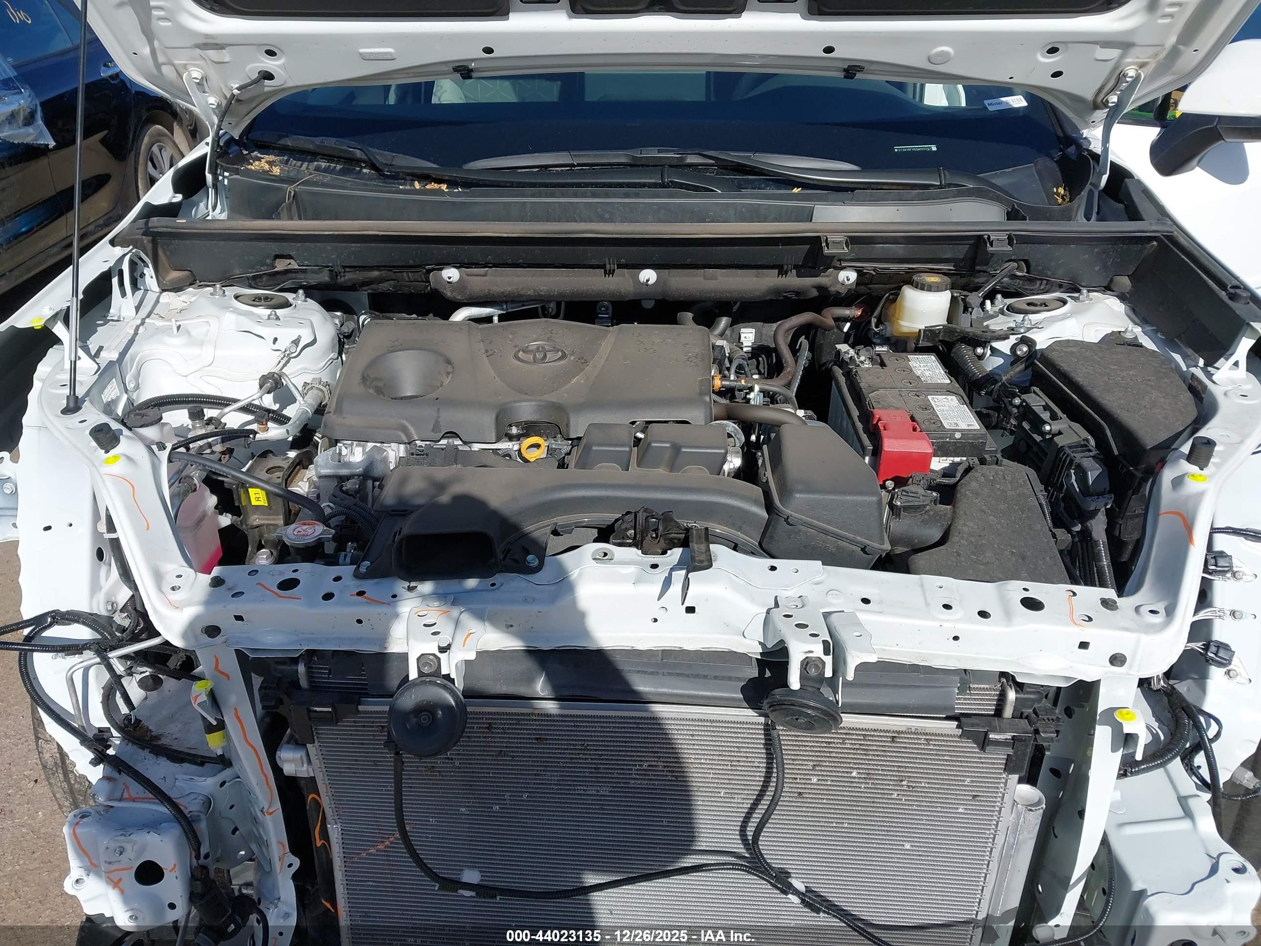 TOYOTA RAV4 image 10