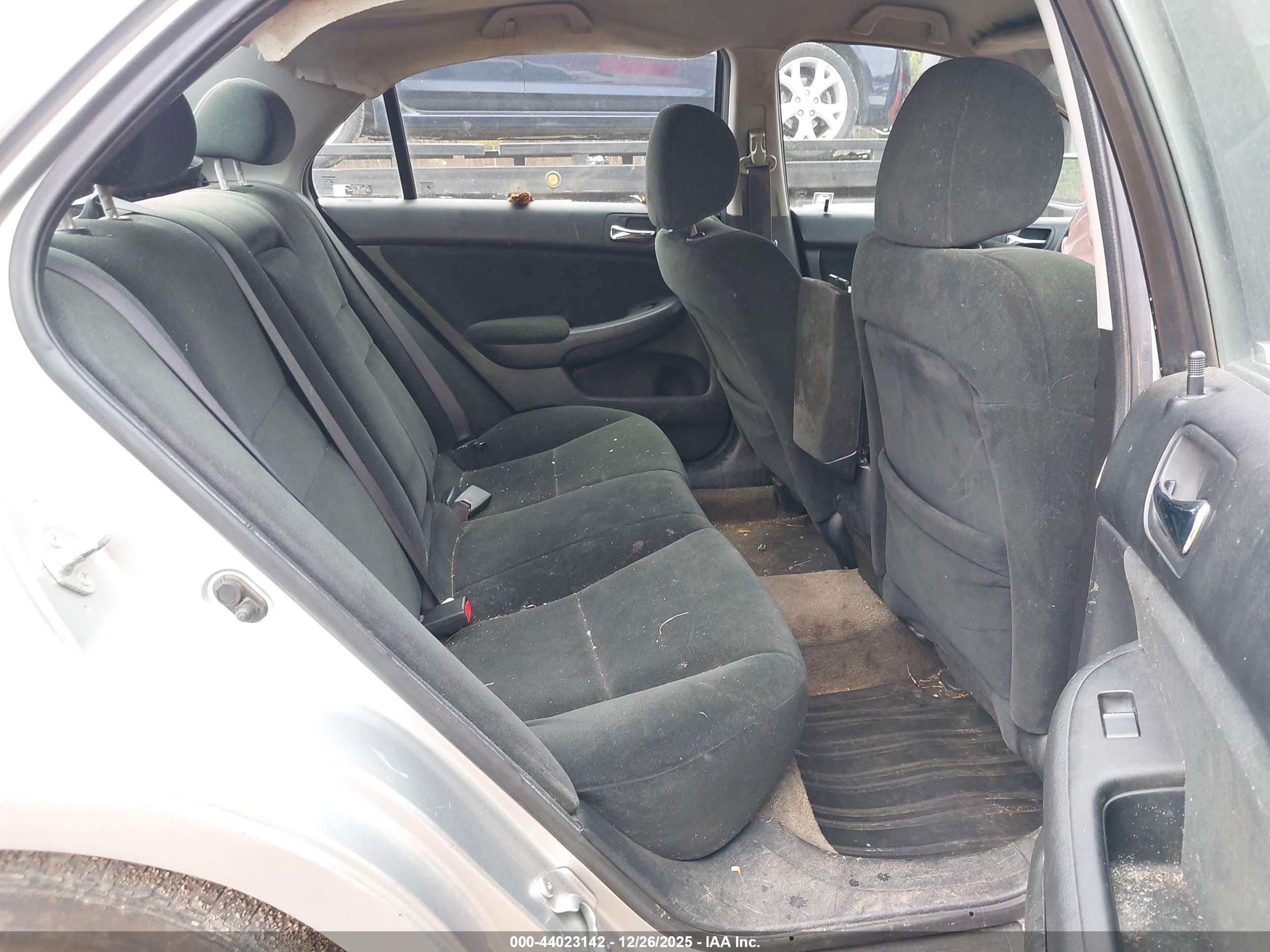 HONDA ACCORD image 8