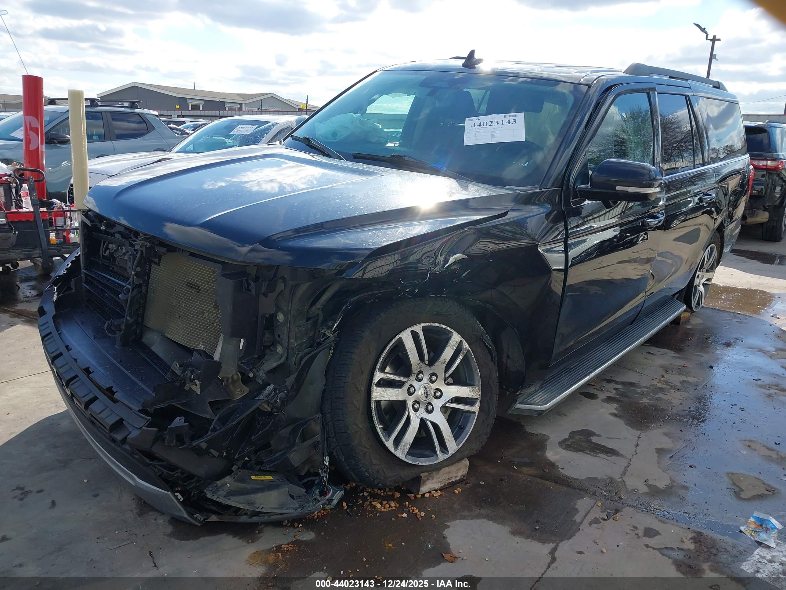 FORD EXPEDITION image 2