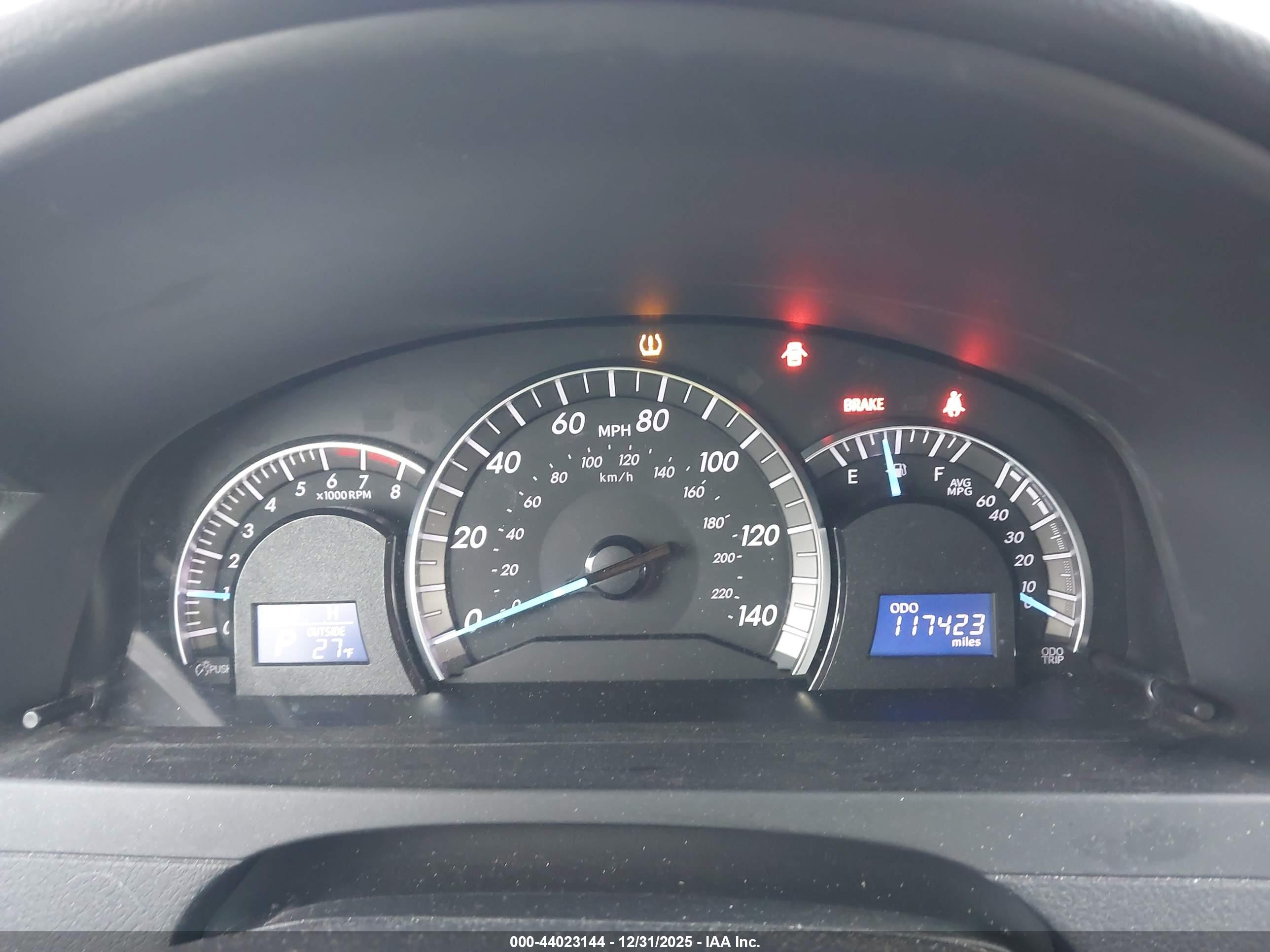 TOYOTA CAMRY image 7