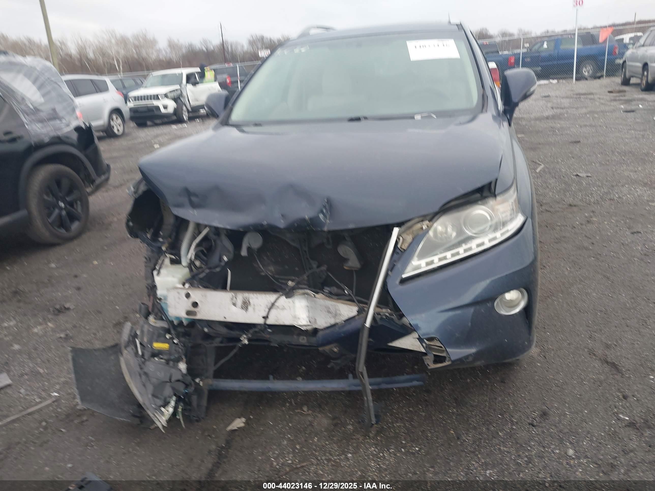 LEXUS RX image 6
