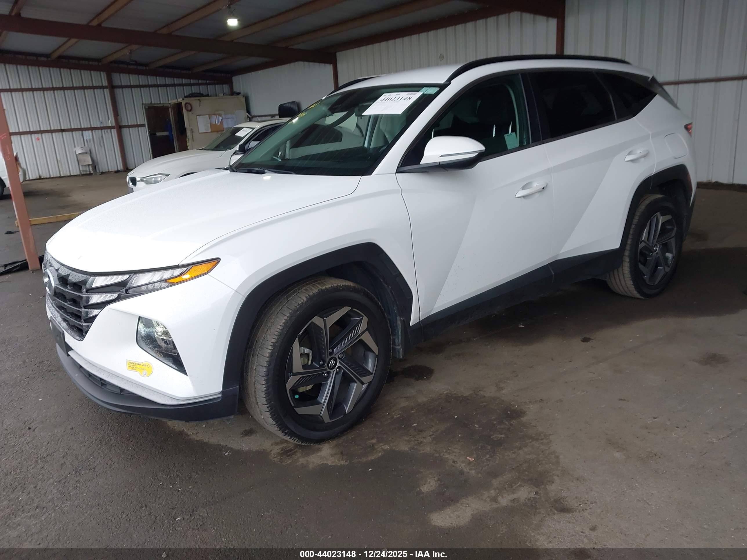 HYUNDAI TUCSON image 2