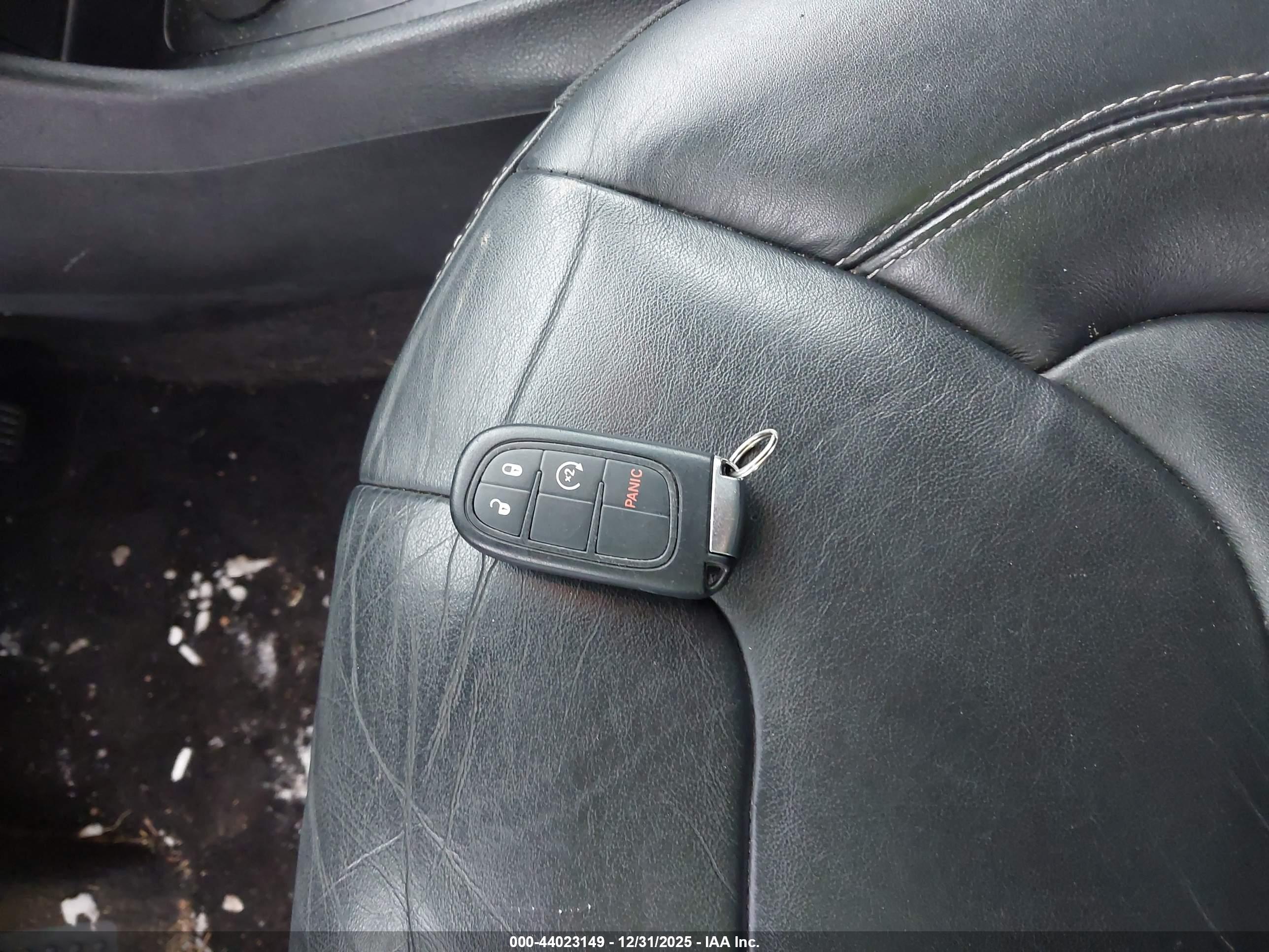 JEEP CHEROKEE image 11