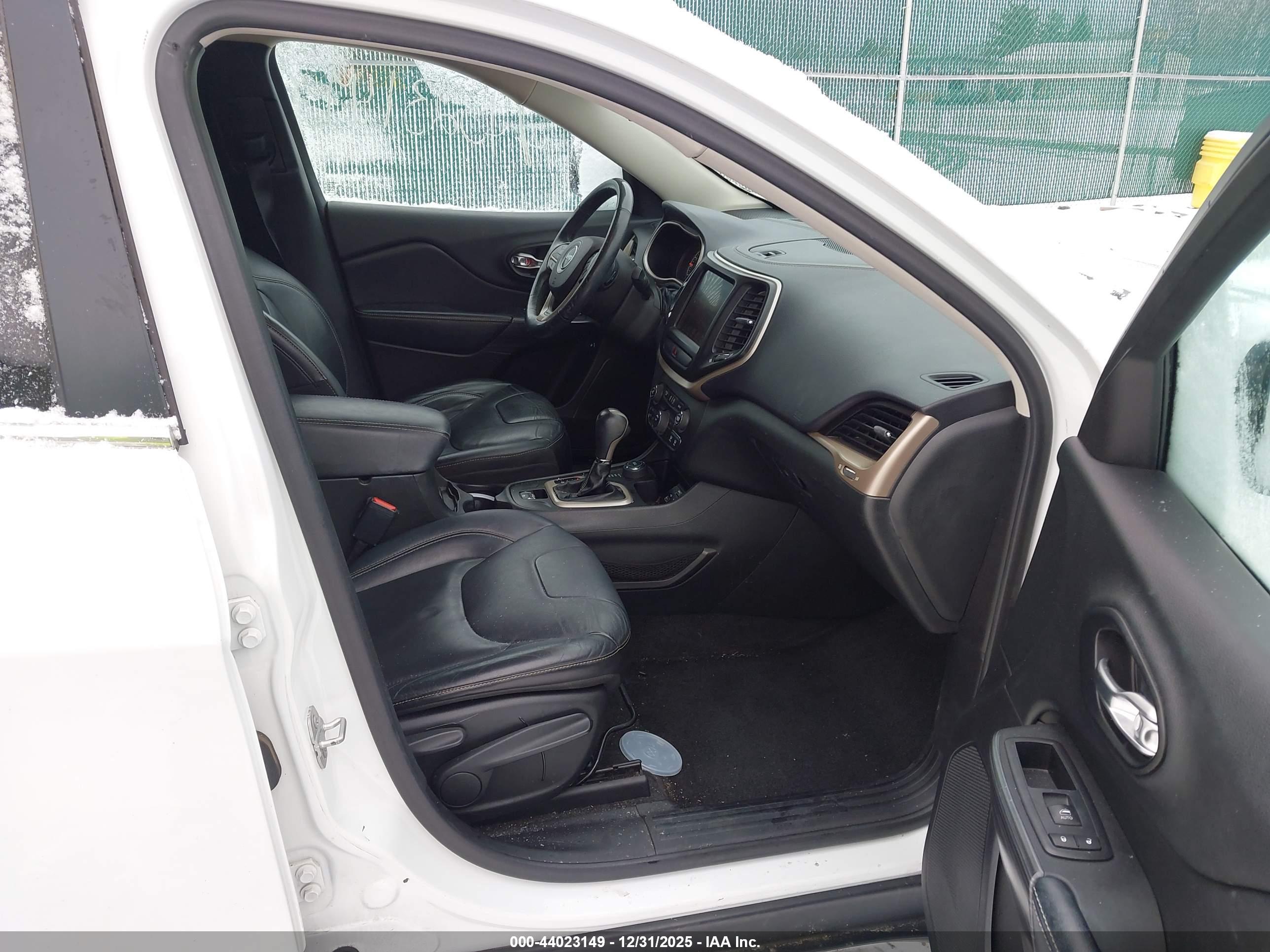 JEEP CHEROKEE image 5